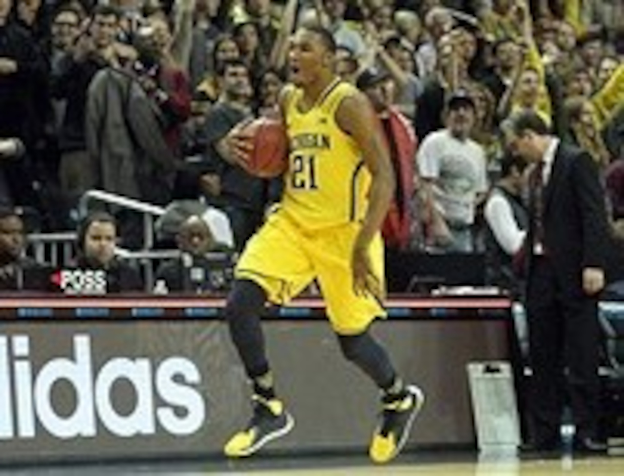 Zak Irvin is heating up at the right time for Michigan.