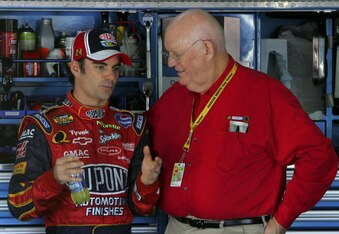 The late Benny Parsons talking with Jeff Gordon in 2006.