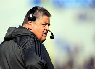 Weis is running out of time to show that he's the man for the job at Kansas.