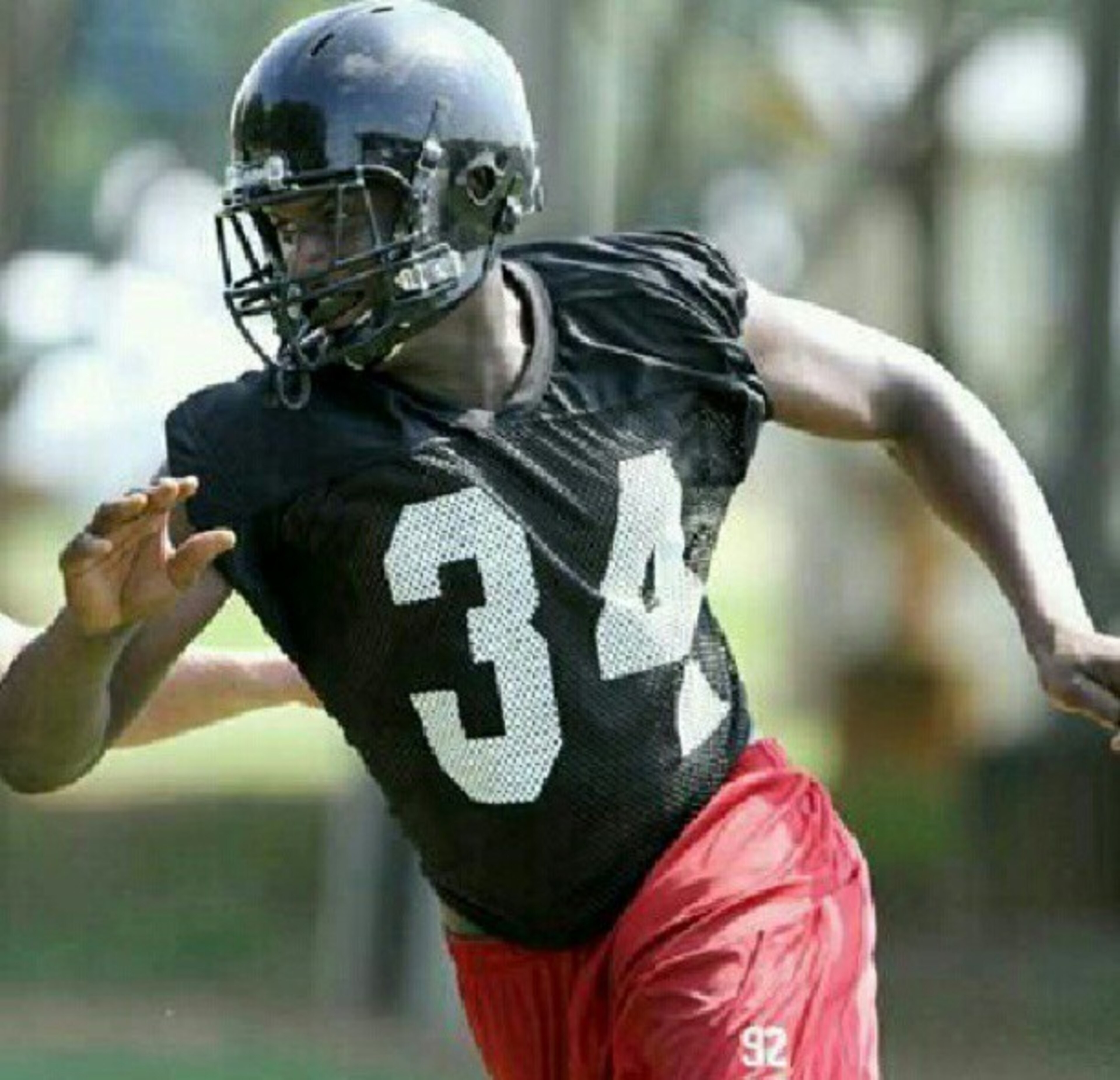 Cory Thomas is a versatile defensive lineman with the frame to play multiple positions Cory Thomas is a versatile defensive lineman with the frame to play multiple positions