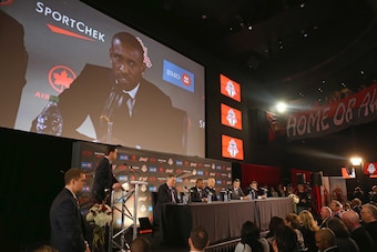 Toronto FC welcomes Jermain Defoe.