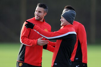 Rooney and van Persie both back in training