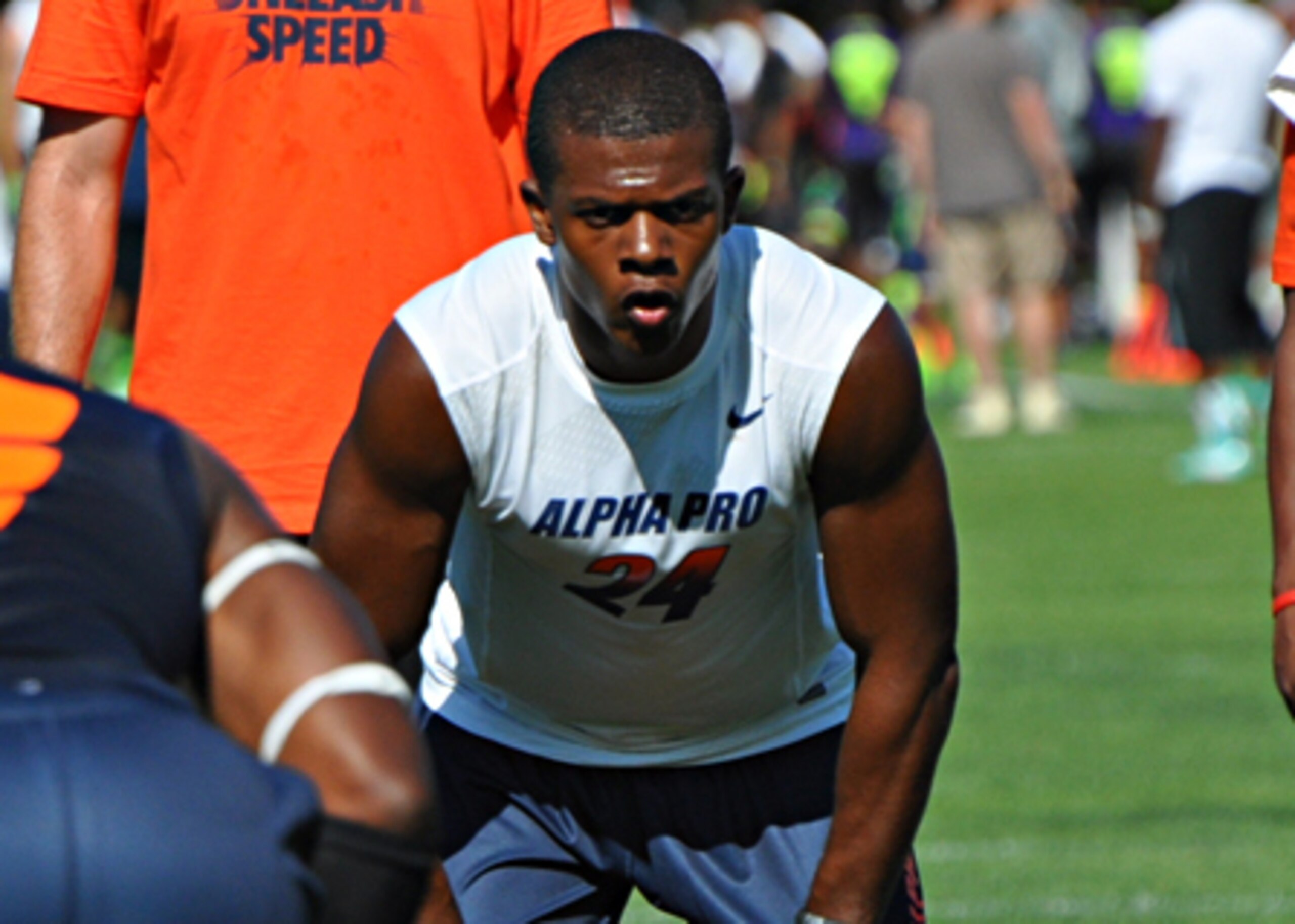 Tennessee could add 4-star running back Derrell Scott to its deep class. Tennessee could add 4-star running back Derrell Scott to its deep class.