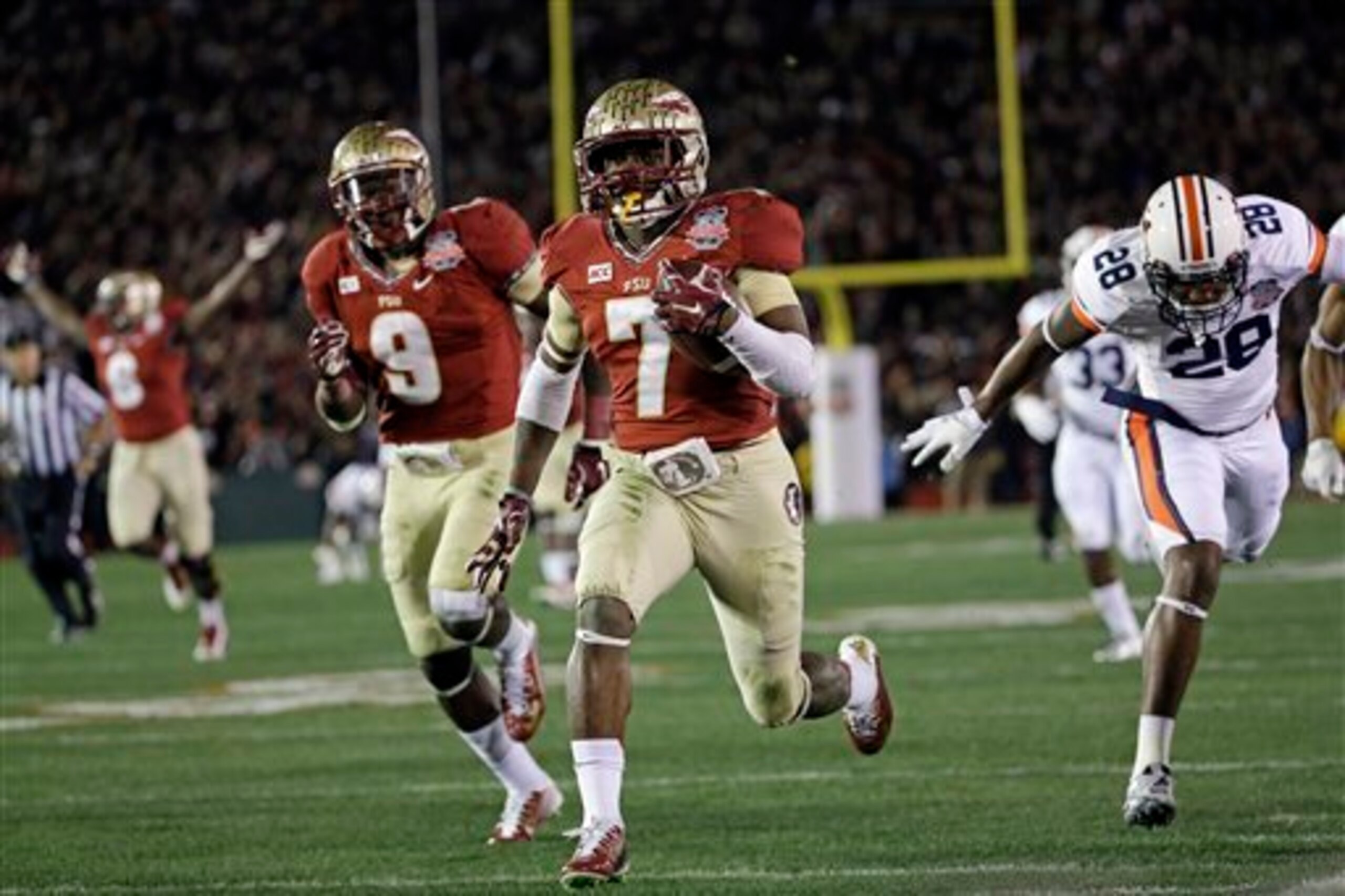 Whitfield (7) put his speed on display during the BCS title game.