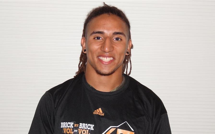 Jakob Johnson is a physical freak who could be the heir to AJ Johnson in the middle of UT's defense