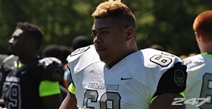 Viane Talamaivao is a 4-star OG in USC's class of 2014.