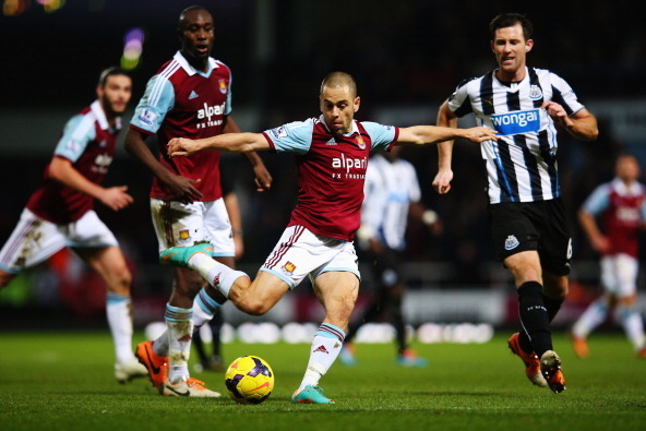 LONDON, ENGLAND - JANUARY 18:  Joe Cole of West Ham United in action during the Barclays Premier League match between West Ham United and Newcastle United at the Boleyn Ground on January 18, 2014 in London, England.  (Photo by Julian Finney/Getty Images)
