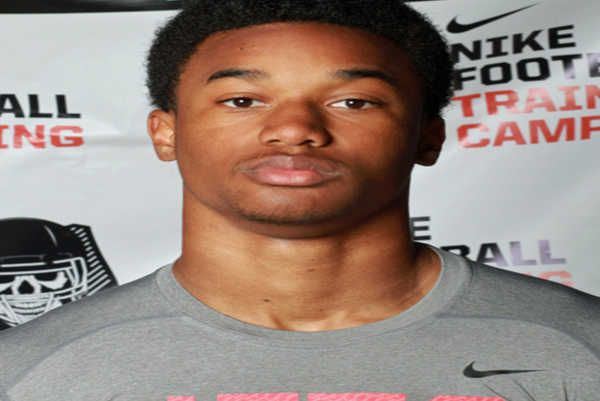 With a long frame and great athleticism, Justin Hollins is the prototype Oregon defensive player.