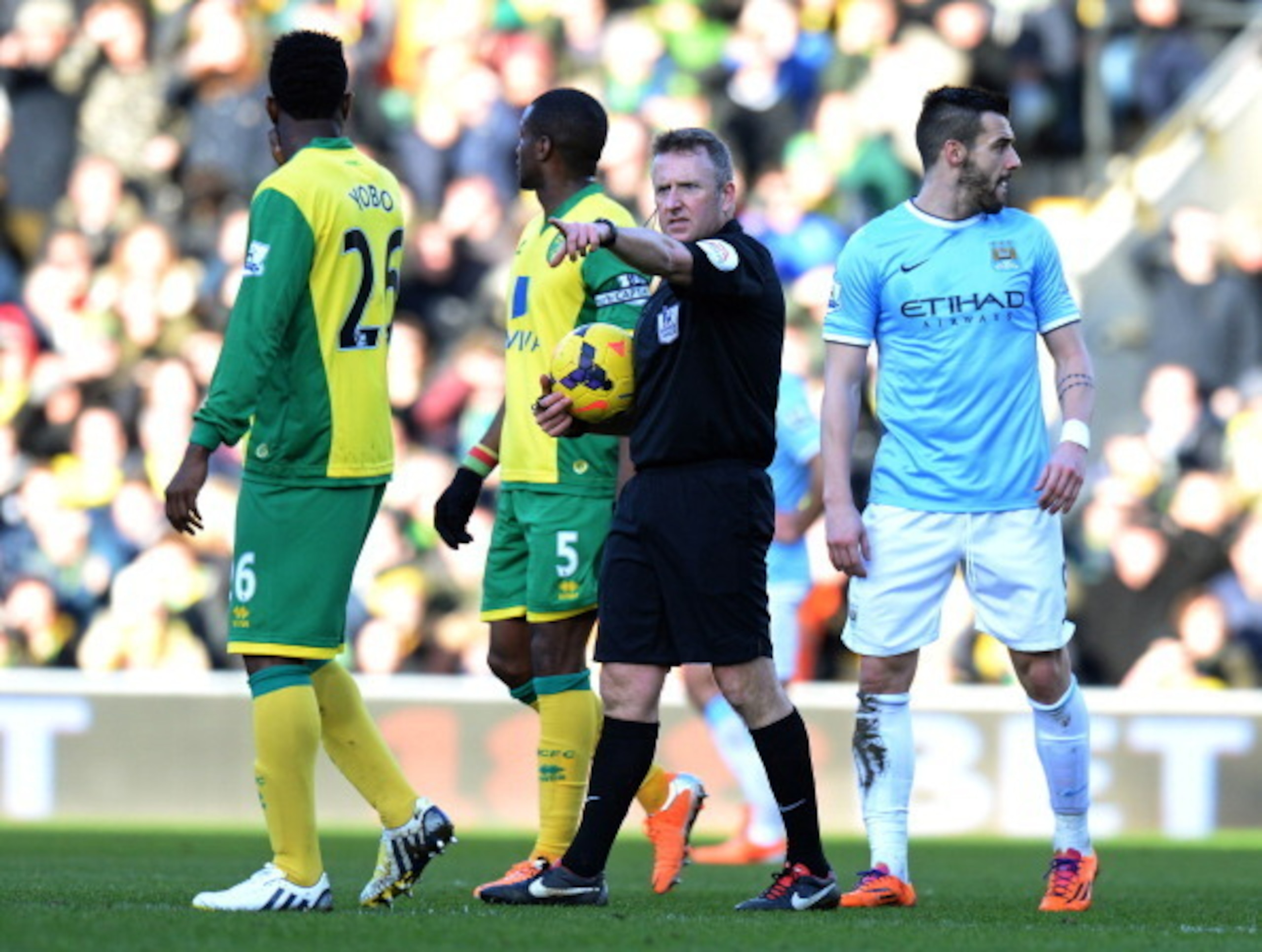 Negredo (right) is a big target that Manchester City rarely find from the corner.