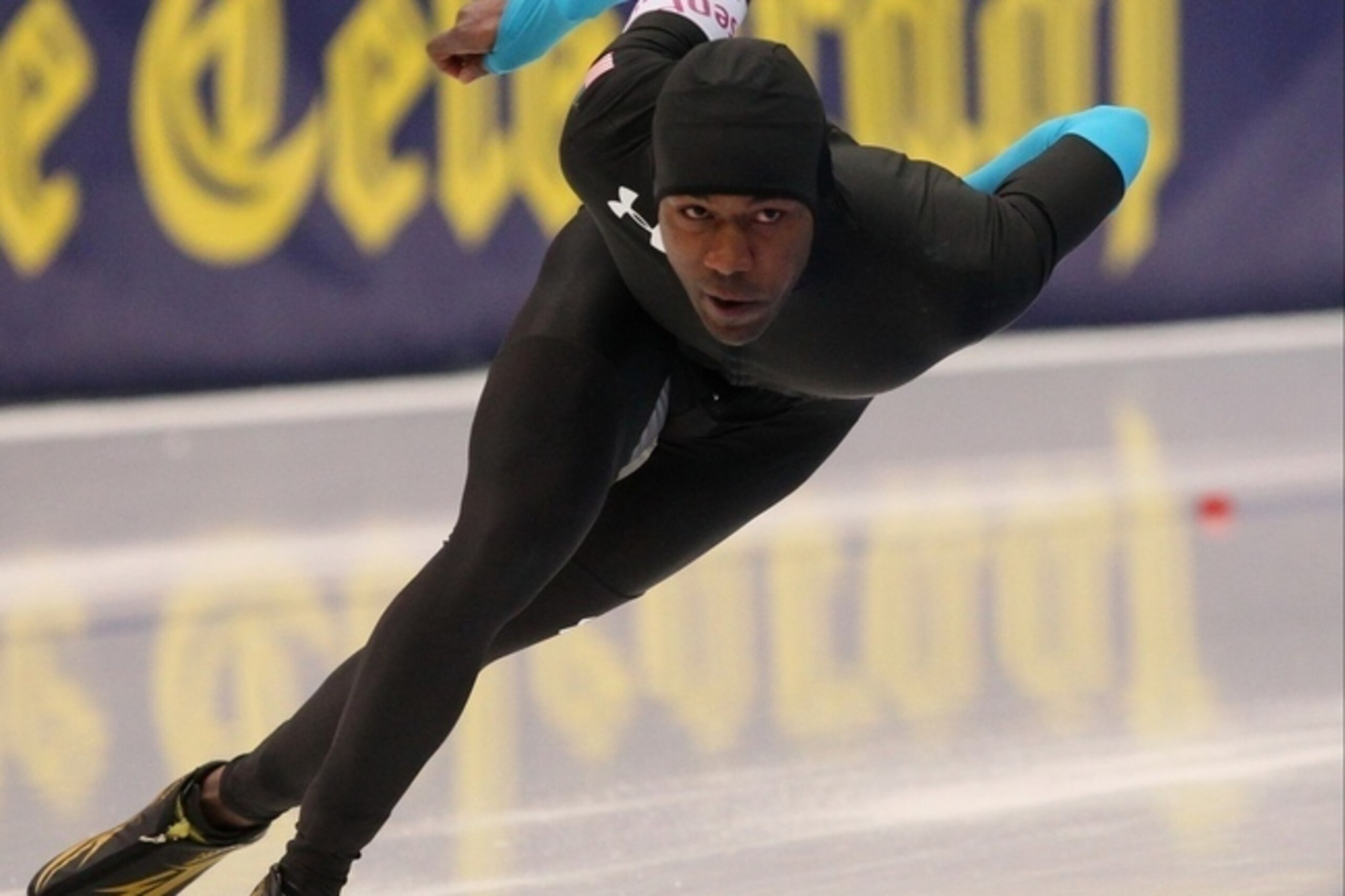Shani Davis is a favorite in the 1000 meters, but he's lucky to have qualified for the 500-meter race.