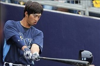 Hak-Ju Lee could provide the Rays with much needed depth at shortstop.