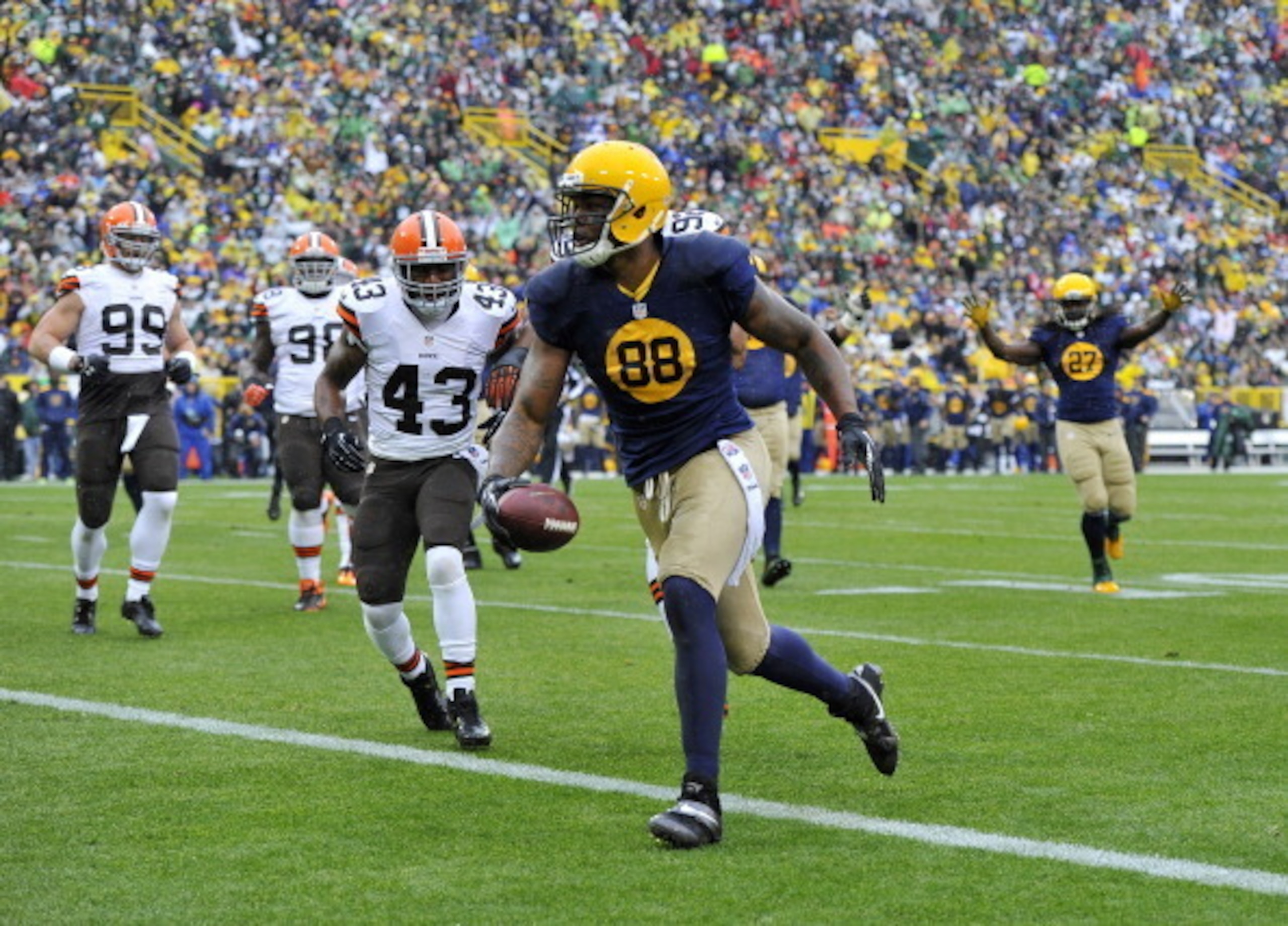 TE Jermichael Finley has been recruited to play in New York.