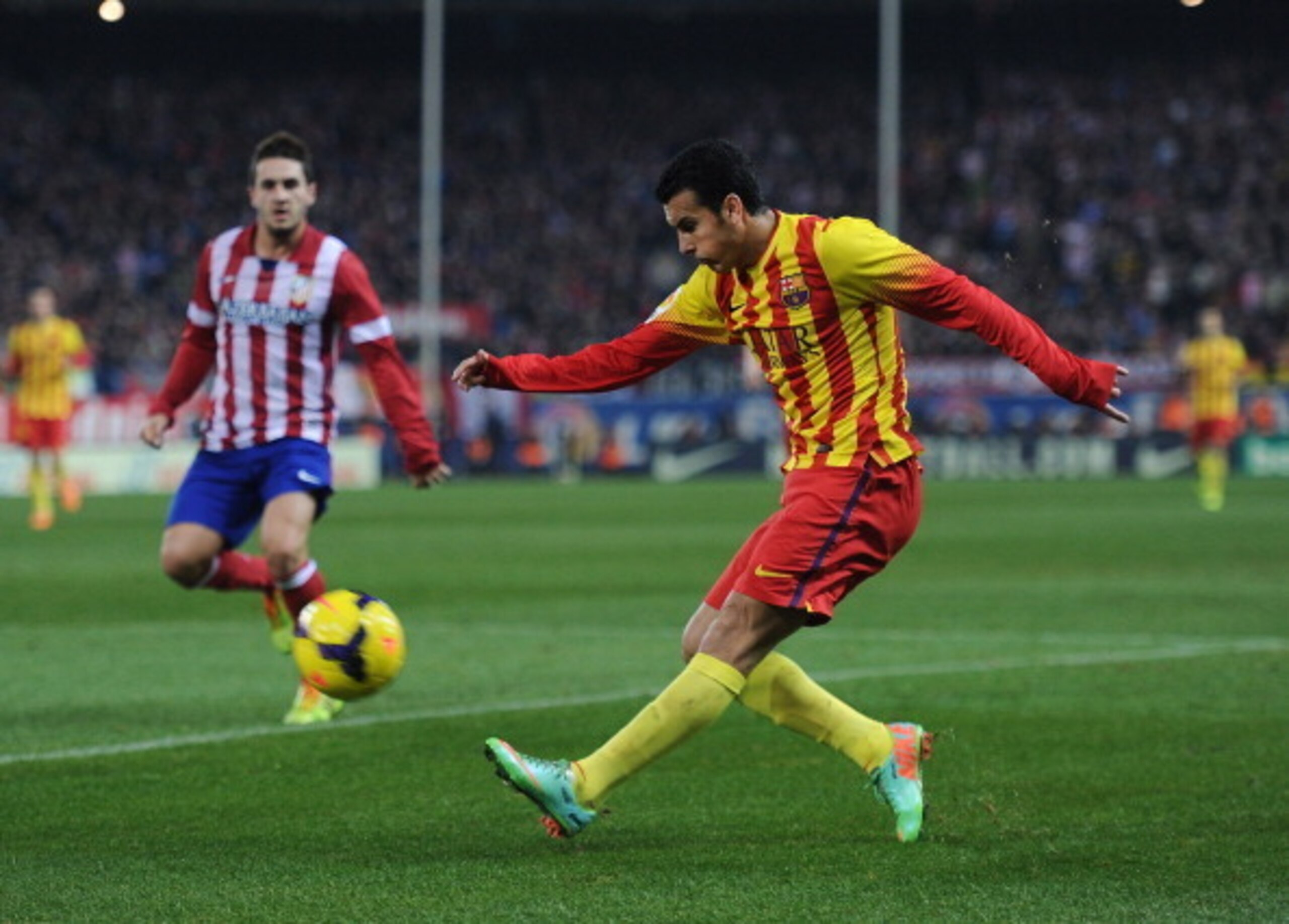 Pedro's capture is a priority for David Moyes.