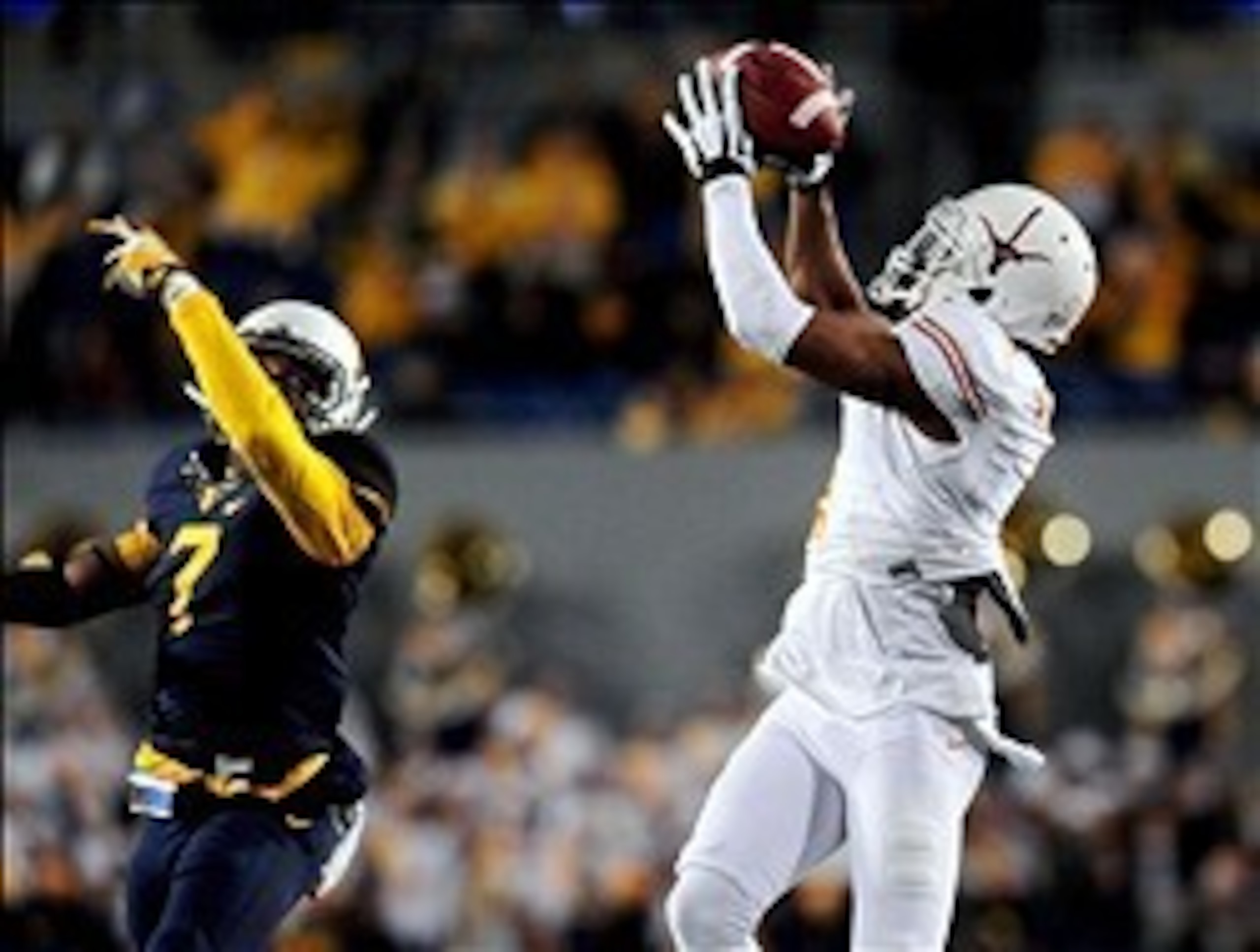 Reports indicate that Mike Davis is peaking just in time to sneak up draft boards.