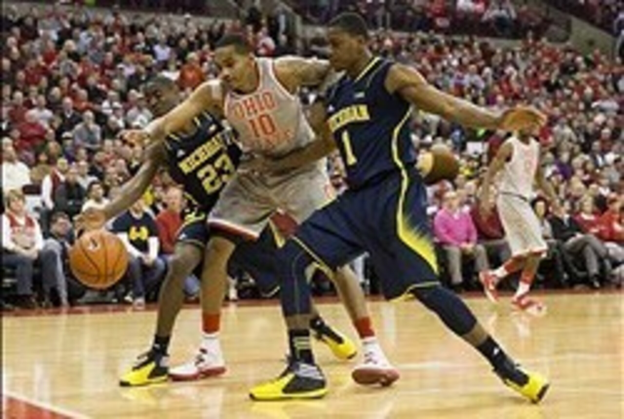 Michigan has to do a better job of defending the paint. Michigan has to do a better job of defending the paint.