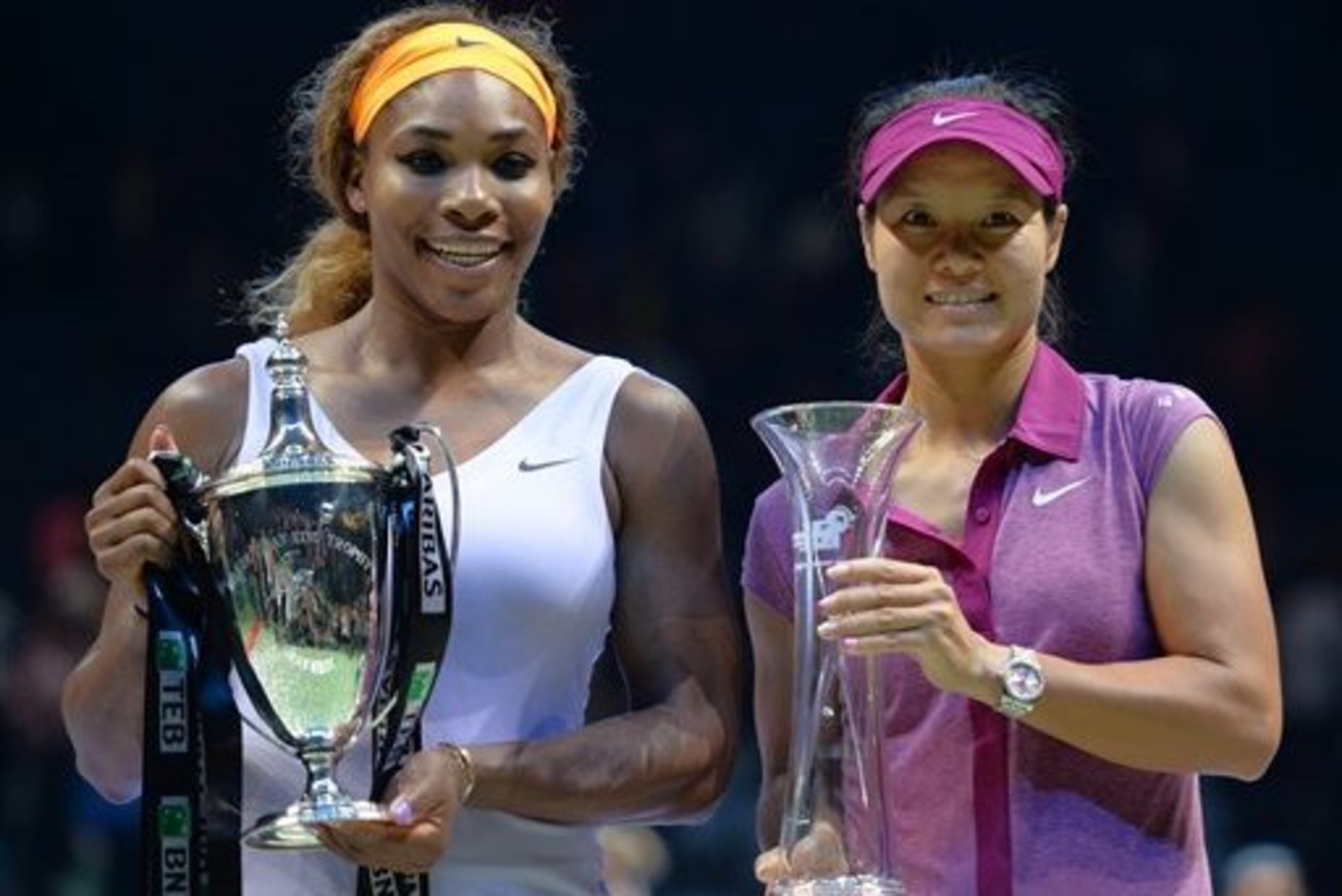 Serena Williams and Li Na at 2013 WTA Championships