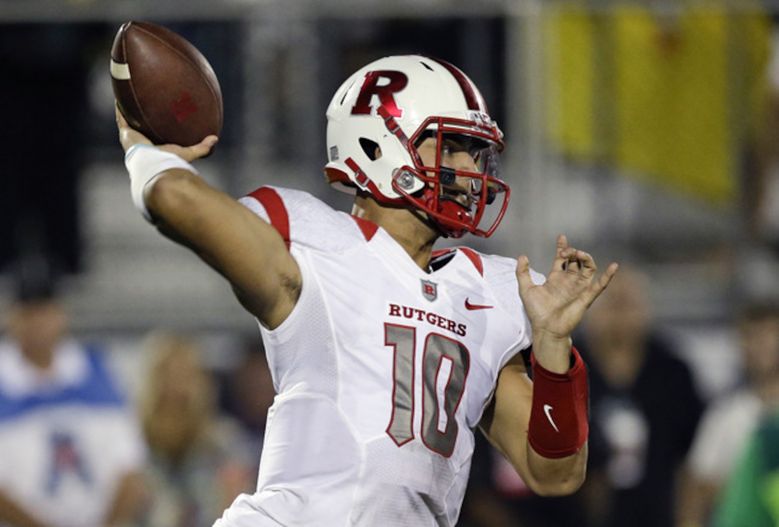 QB Gary Nova