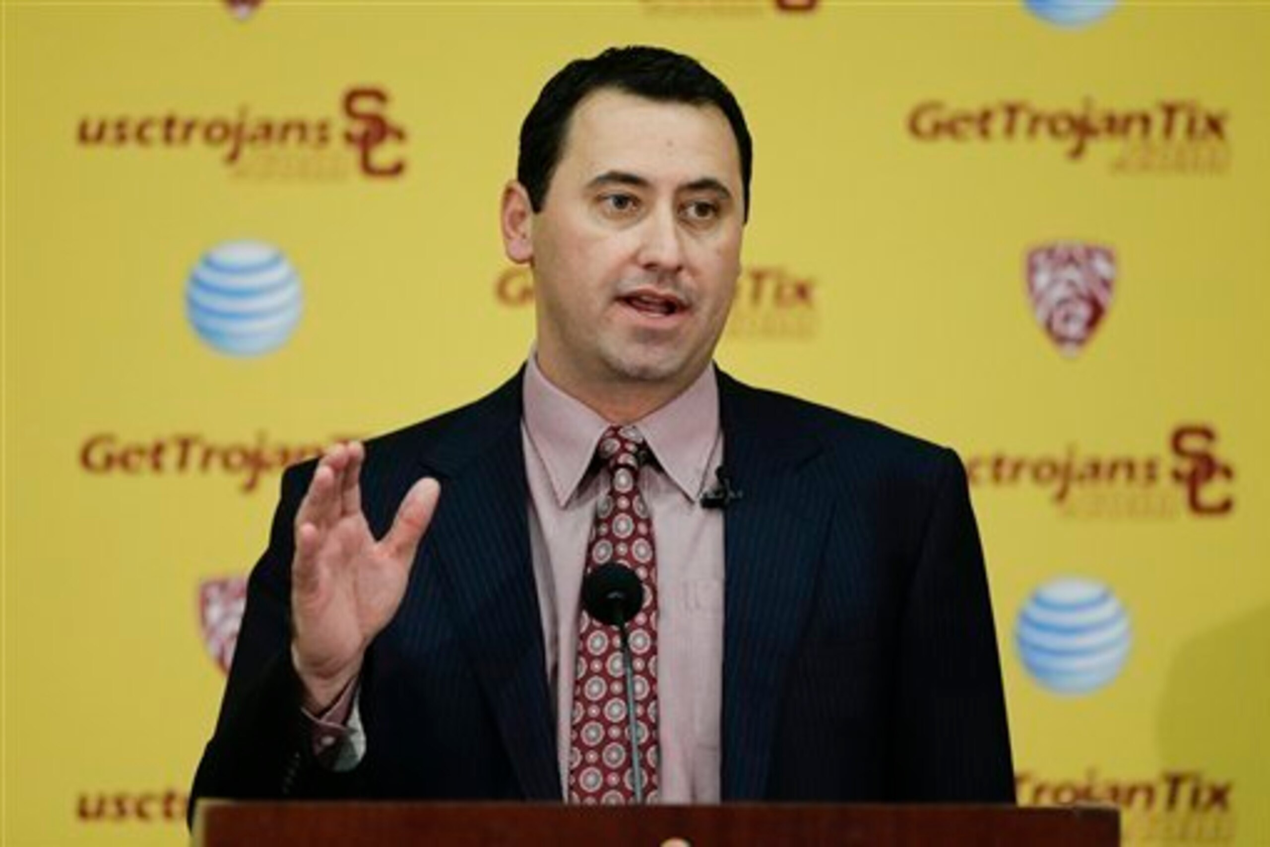 USC expects to make strides with Steve Sarkisian