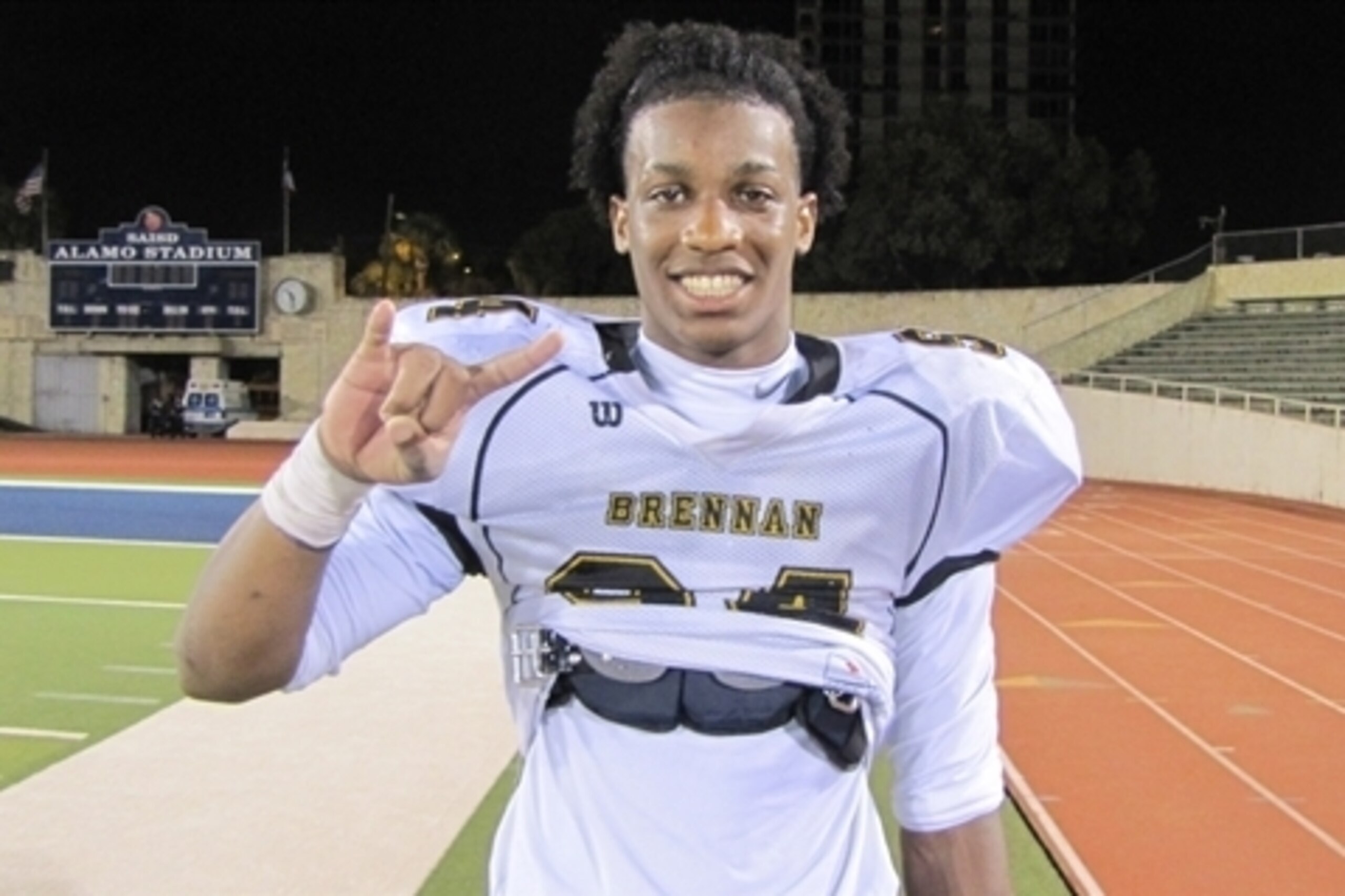 Derick Roberson is expected to be Texas' next dominant defensive end. Derick Roberson is expected to be Texas' next dominant defensive end.