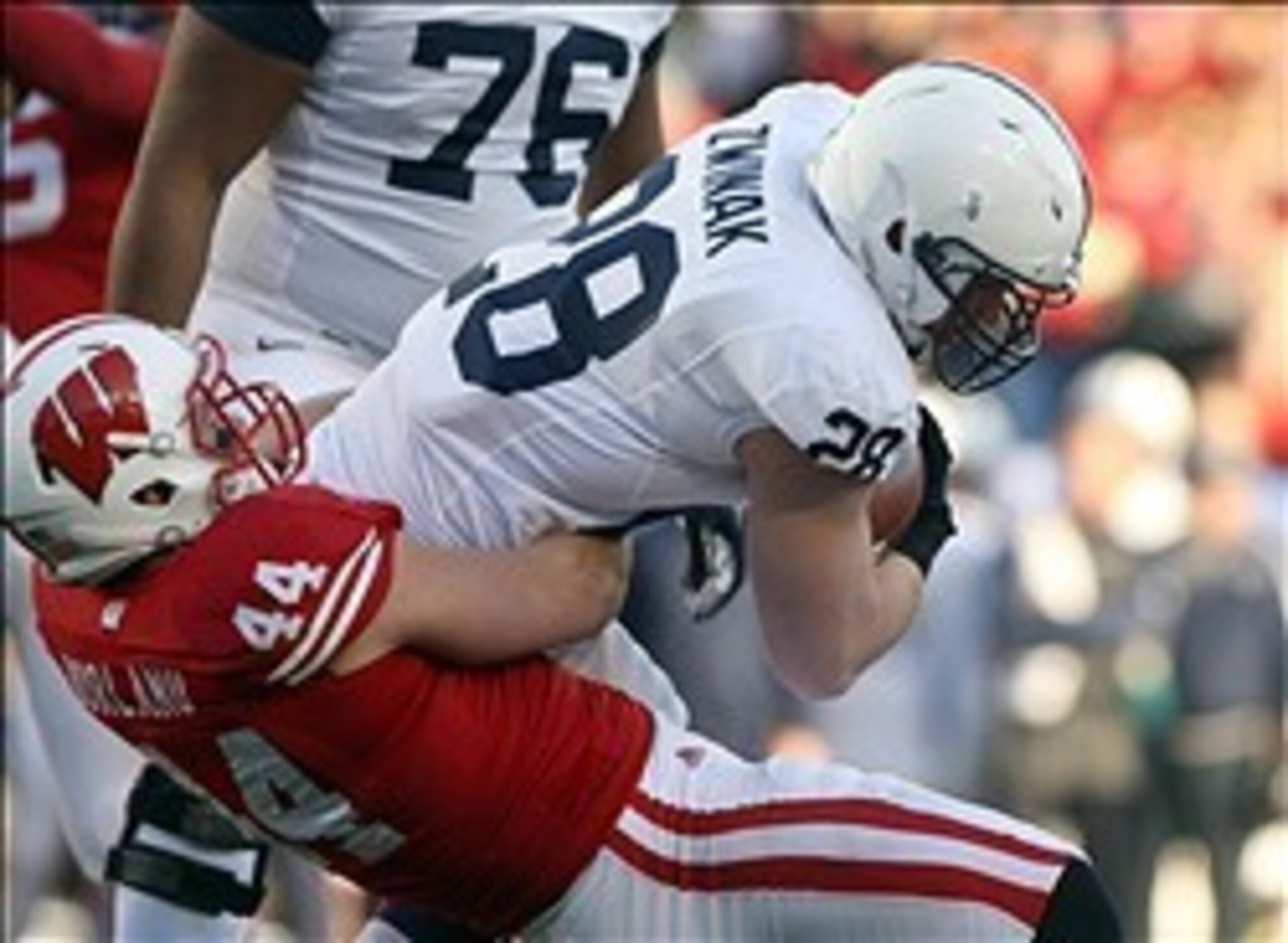 LB Chris Borland