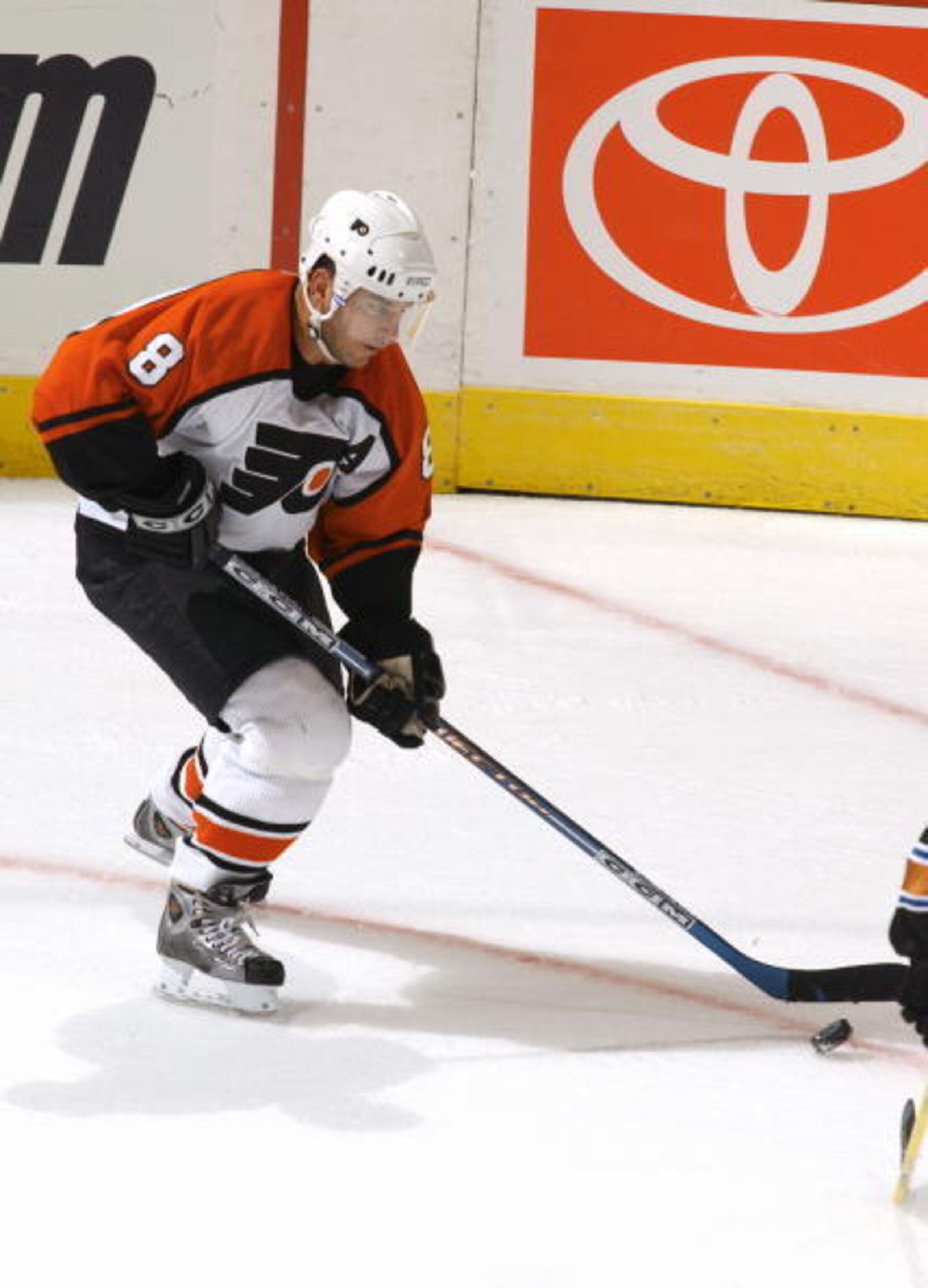 Mark Recchi had a five-point game against Pittsburgh in 2000.
