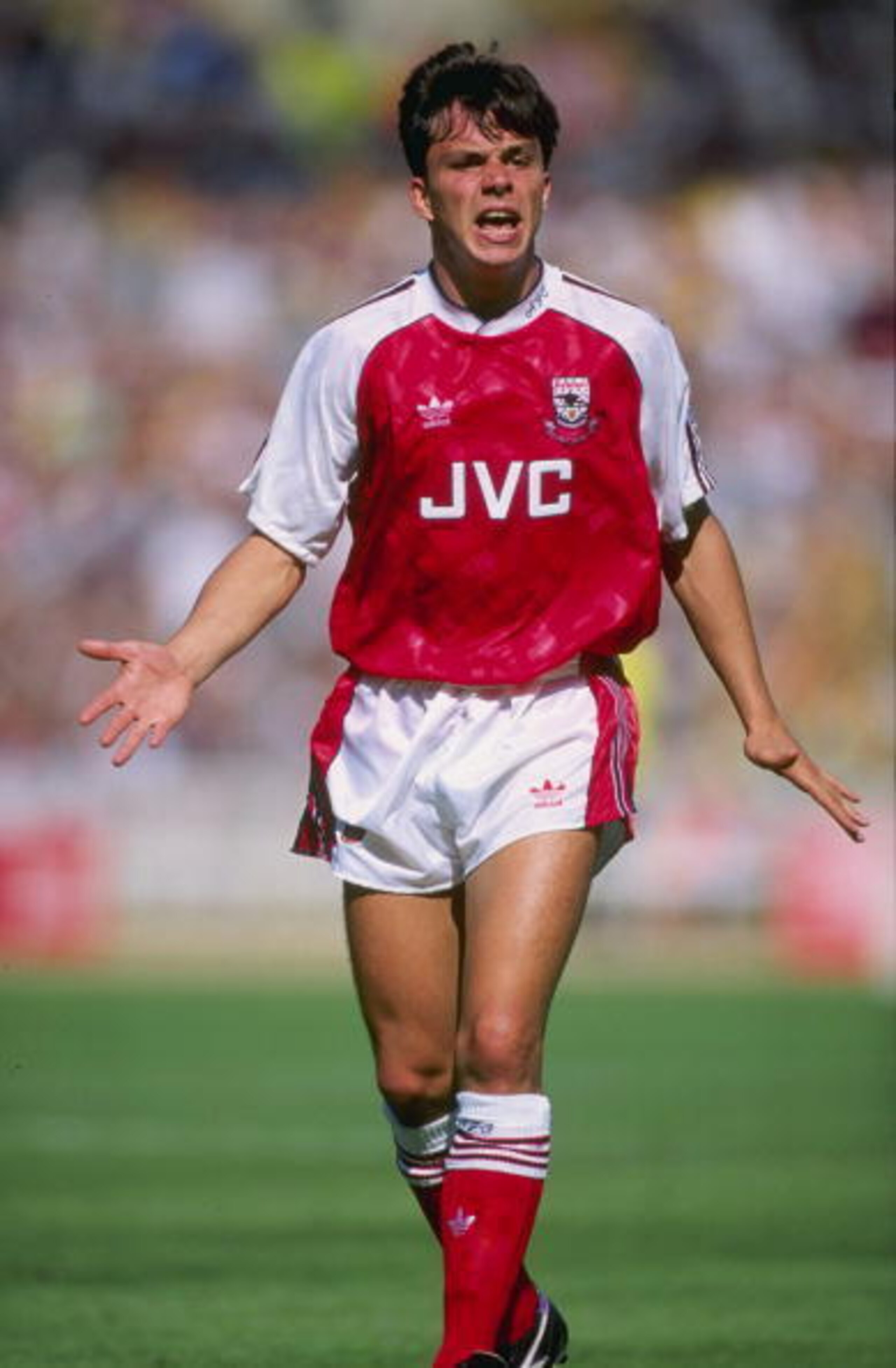 Aug 1991:  David Hillier of Arsenal in action during the FA Charity Shield match against Tottenham Hotspur at Wembley Stadium in London. Mandatory Credit: David Cannon/Allsport