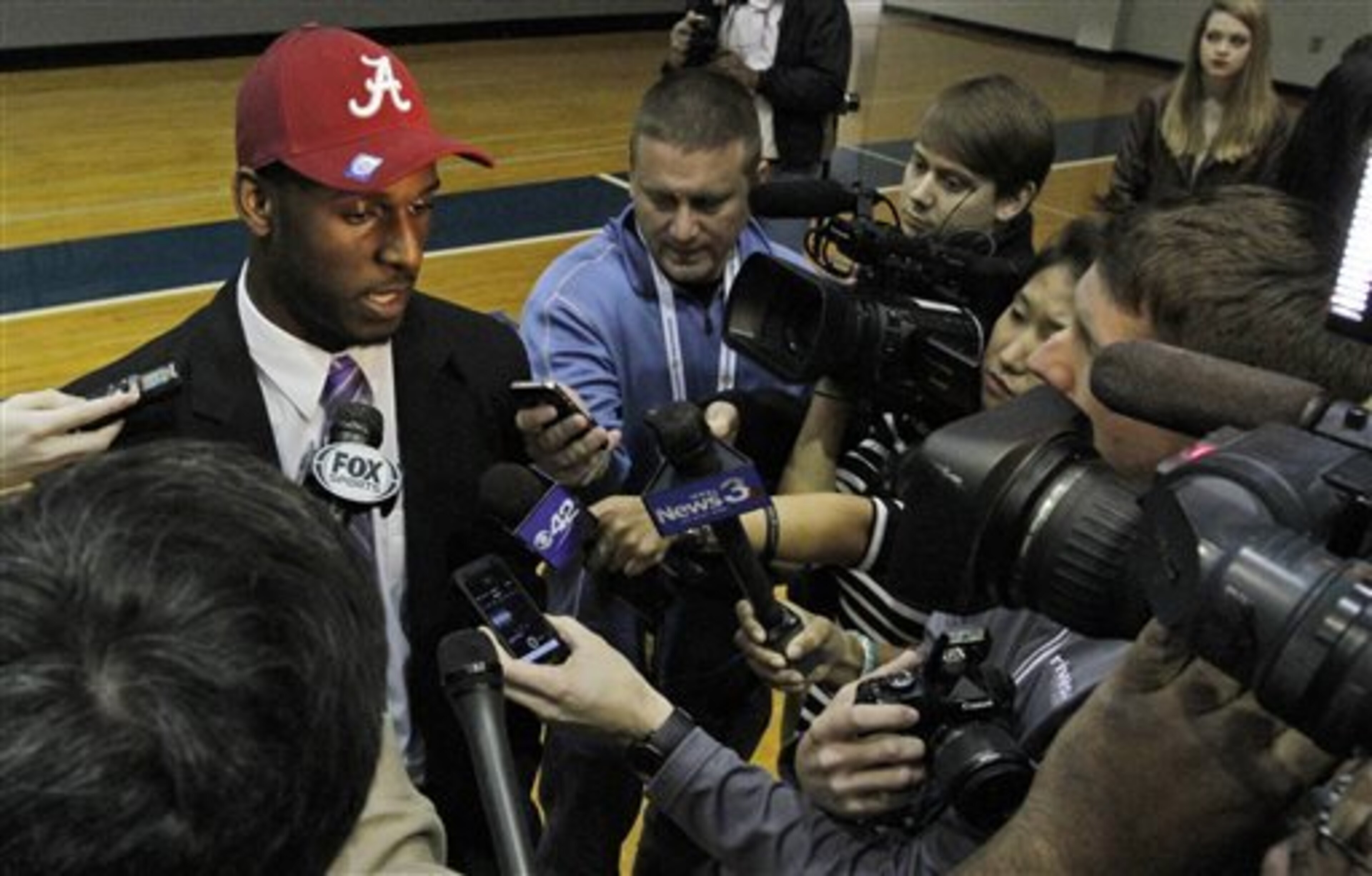 Rashaan Evans is one of many true freshman who should play for Alabama in 2014.