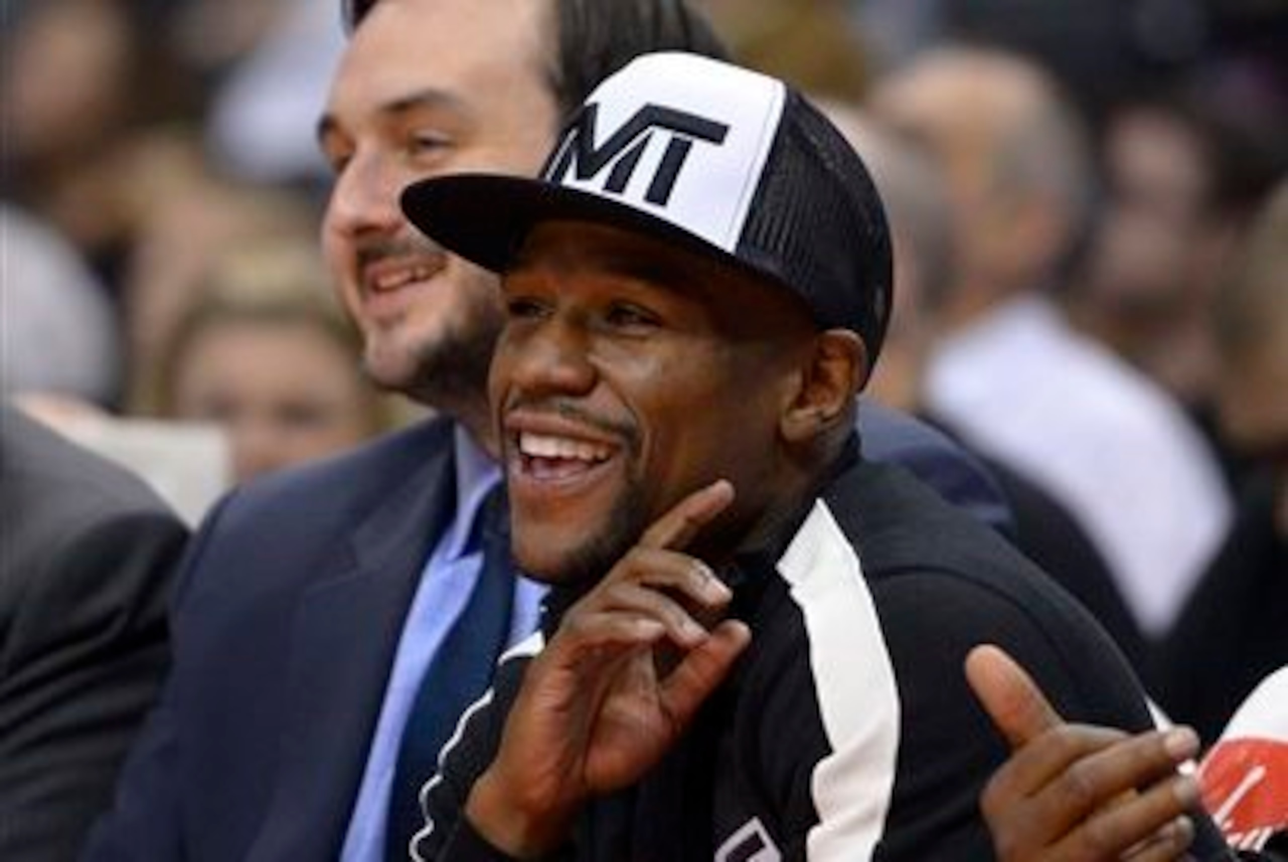 Did Floyd basically punk Amir Khan?