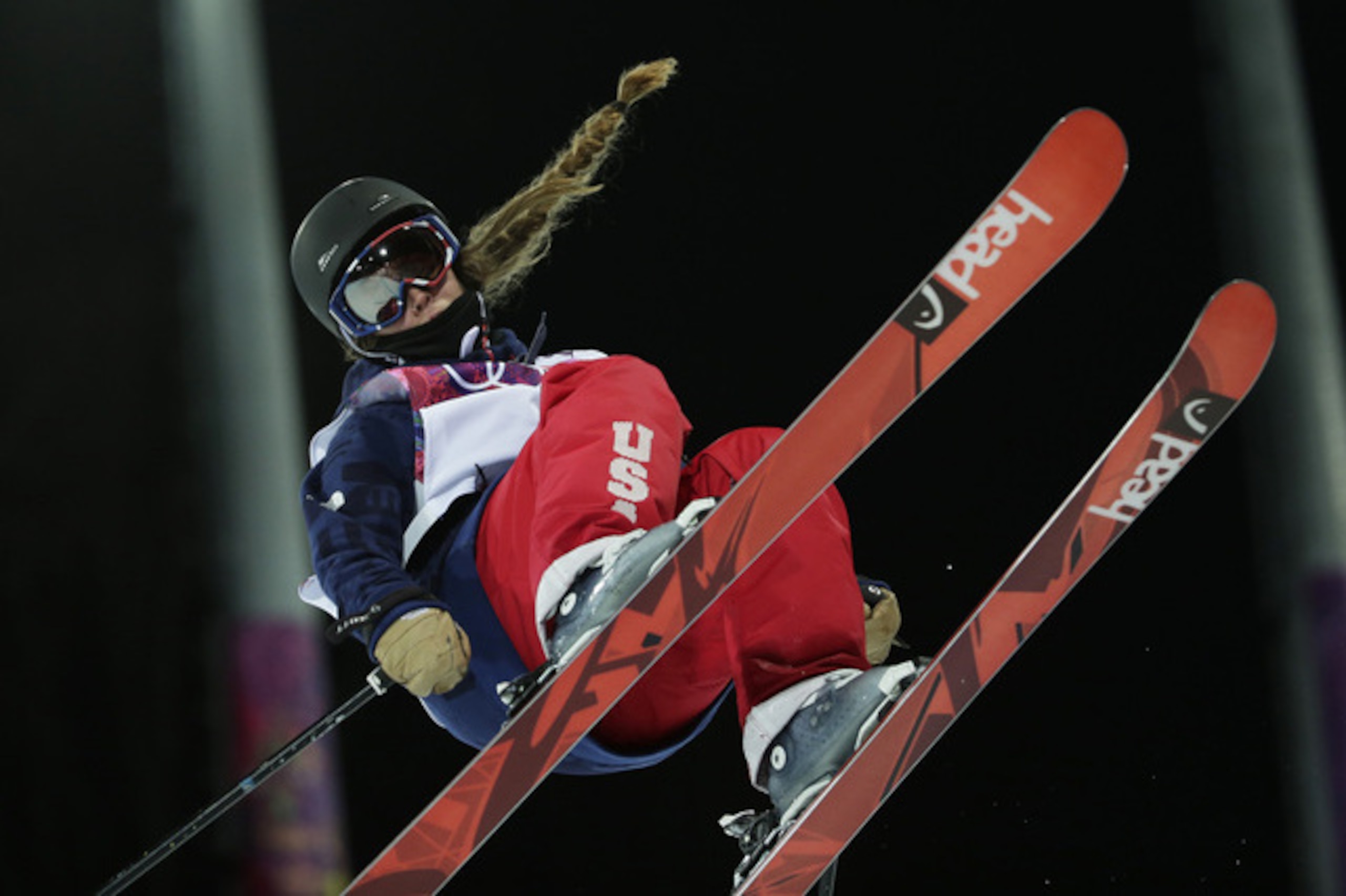 Women's ski halfpipe
