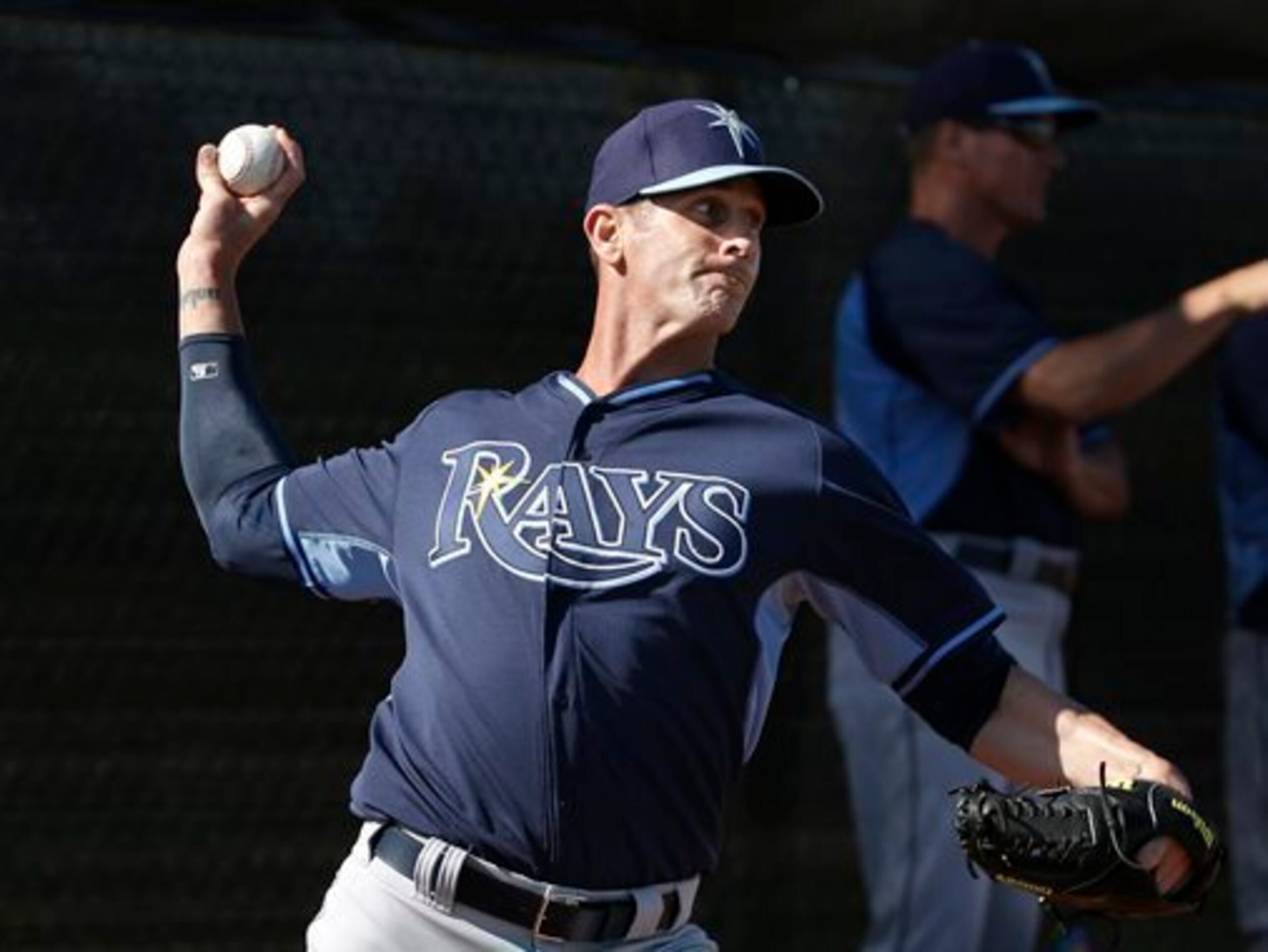 Grant Balfour returns to the Rays as their closer for 2014