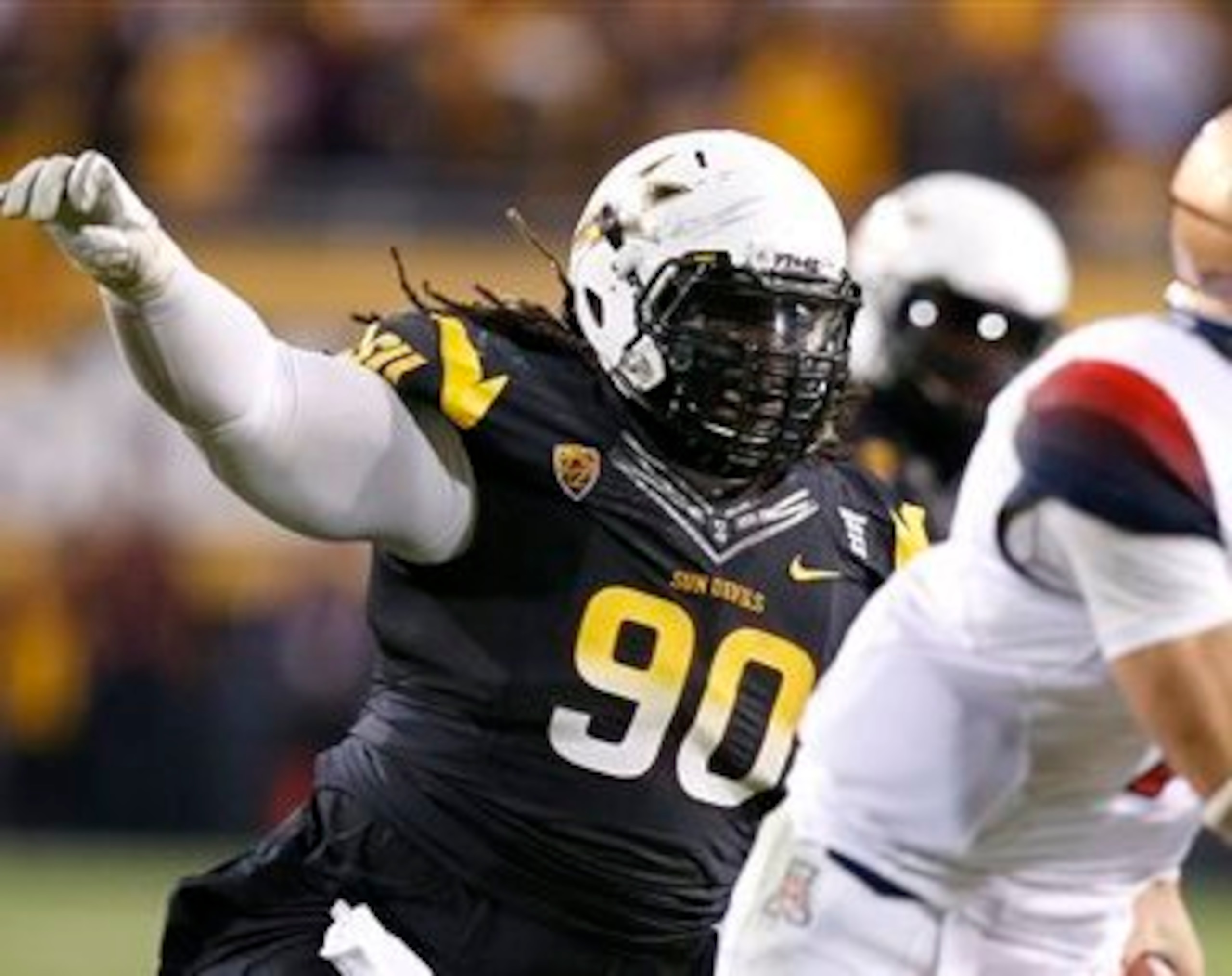 Will Sutton in pursuit of another quarterback