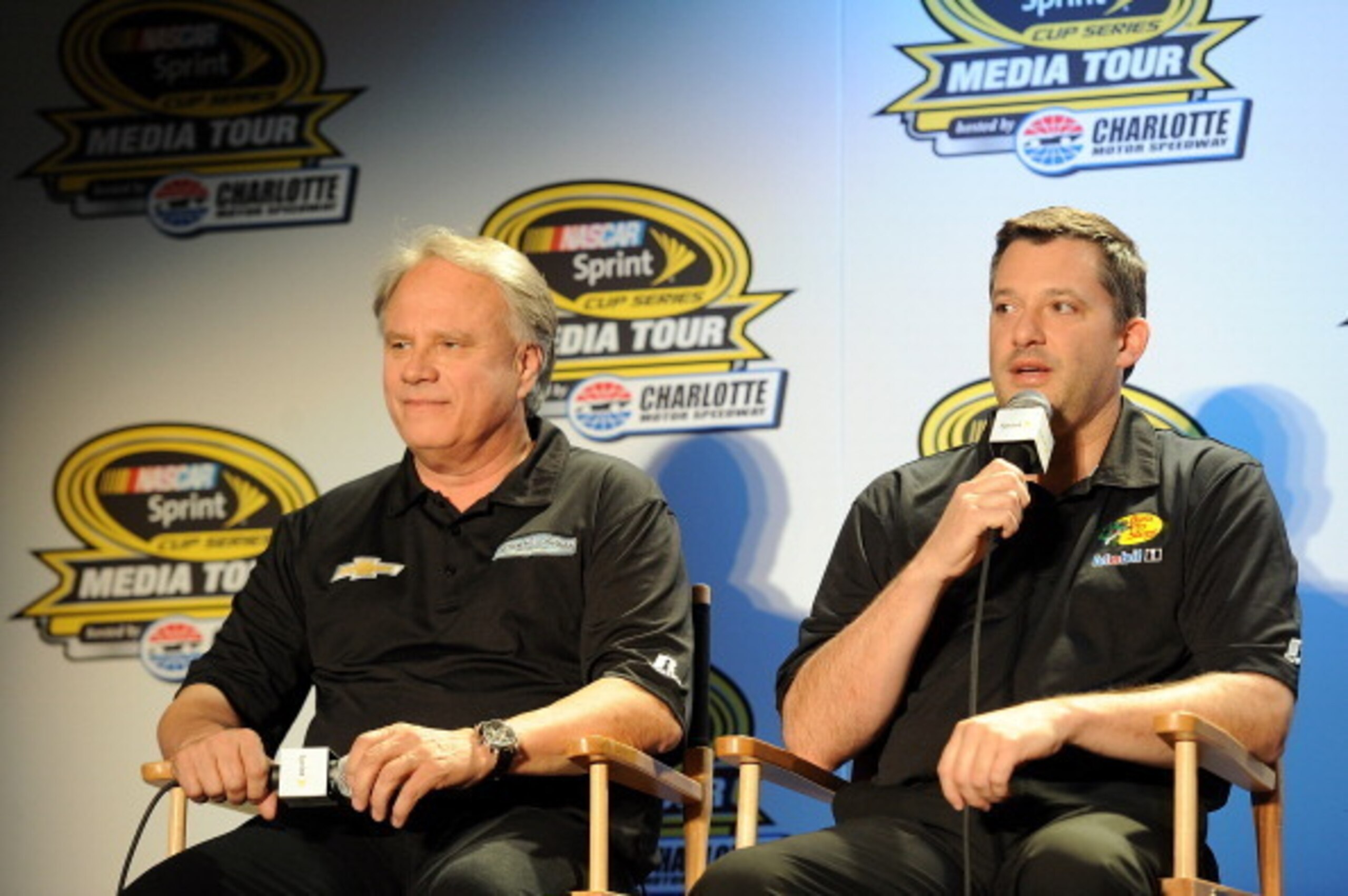 Gene Haas (l) and Tony Stewart