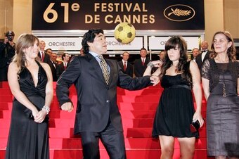 Giannina (second from right) and Aguero fell out badly.