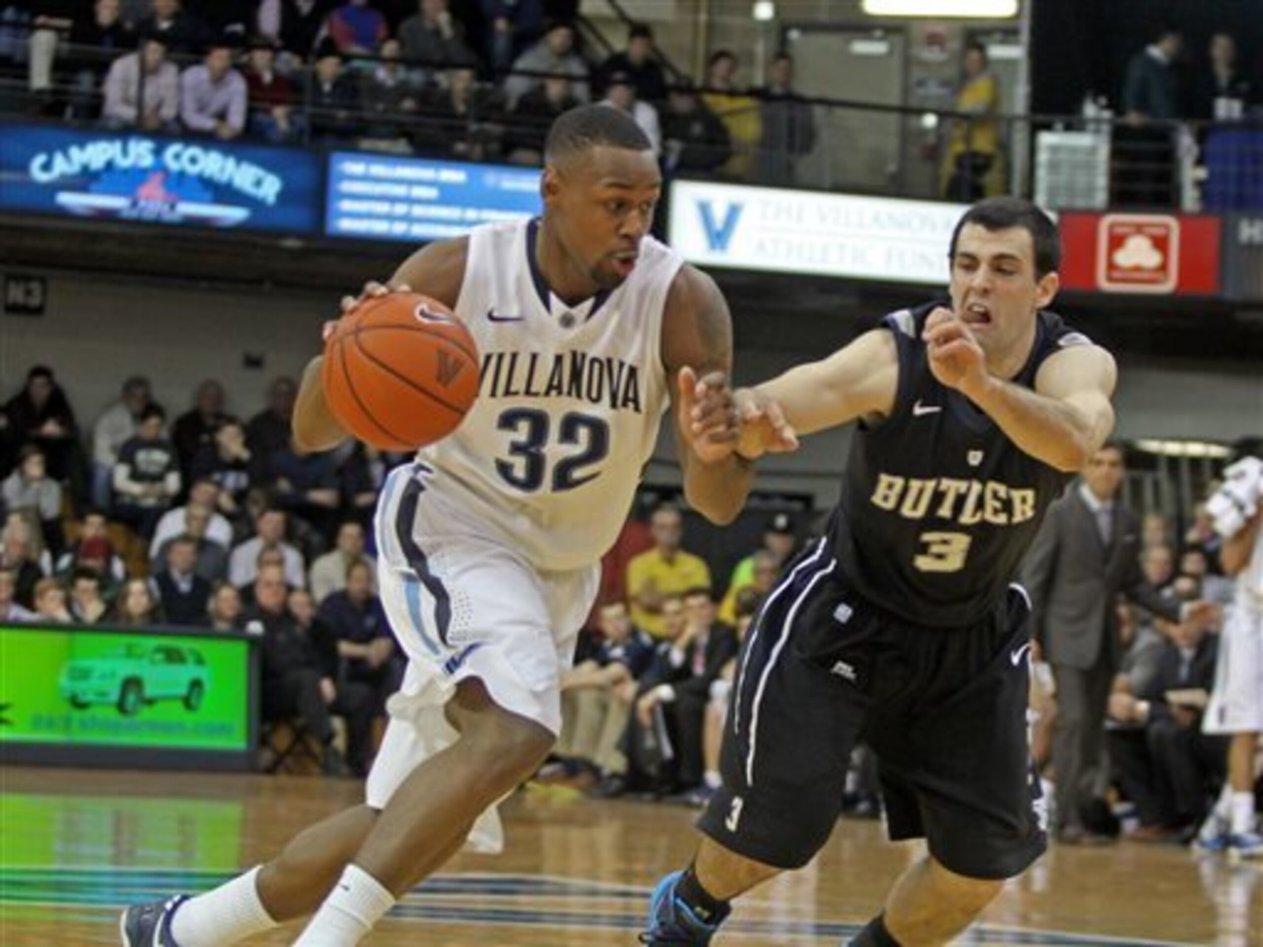 Villanova guard James Bell