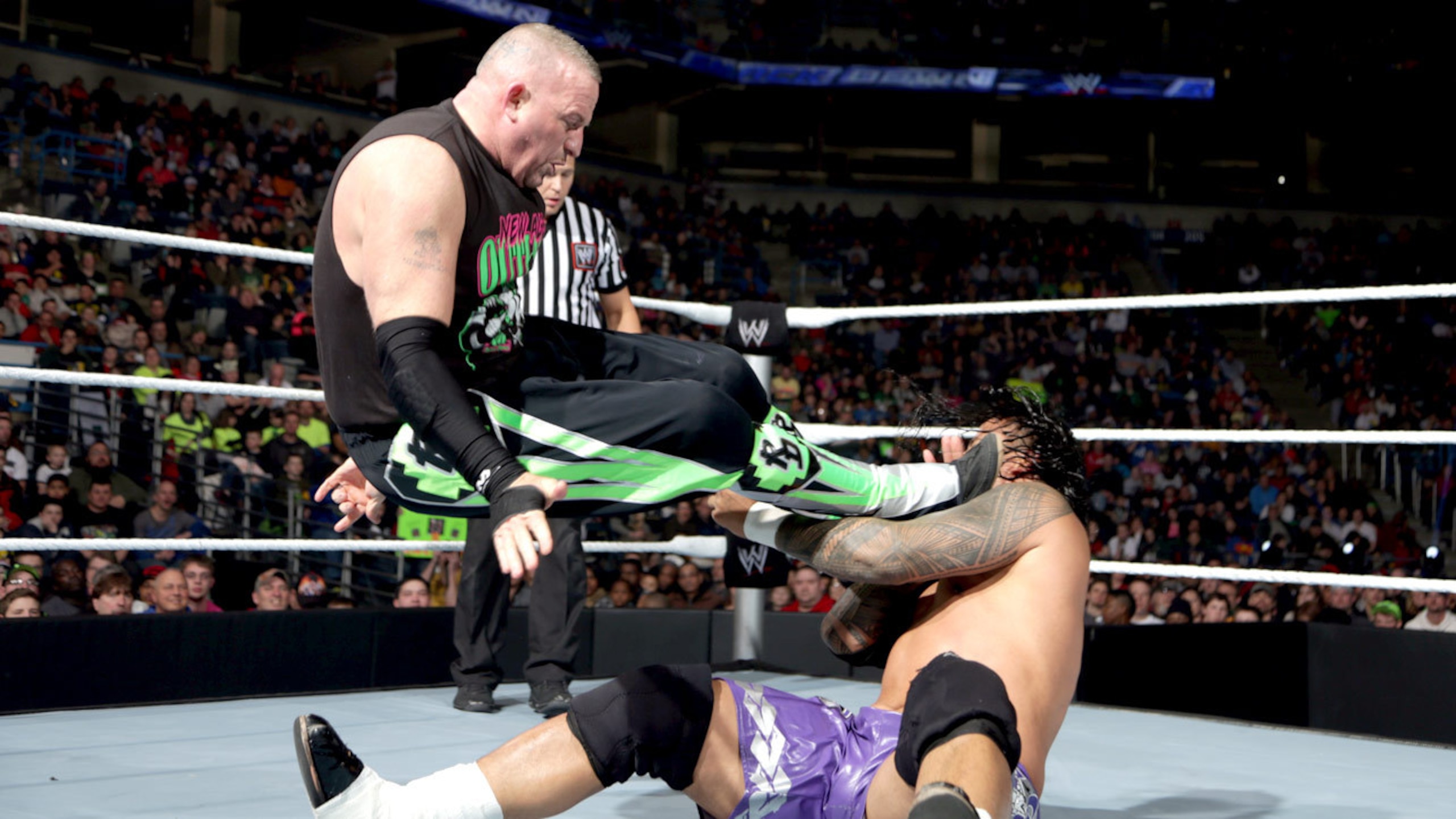 The New Age Outlaws and The Usos battle on SmackDown.
