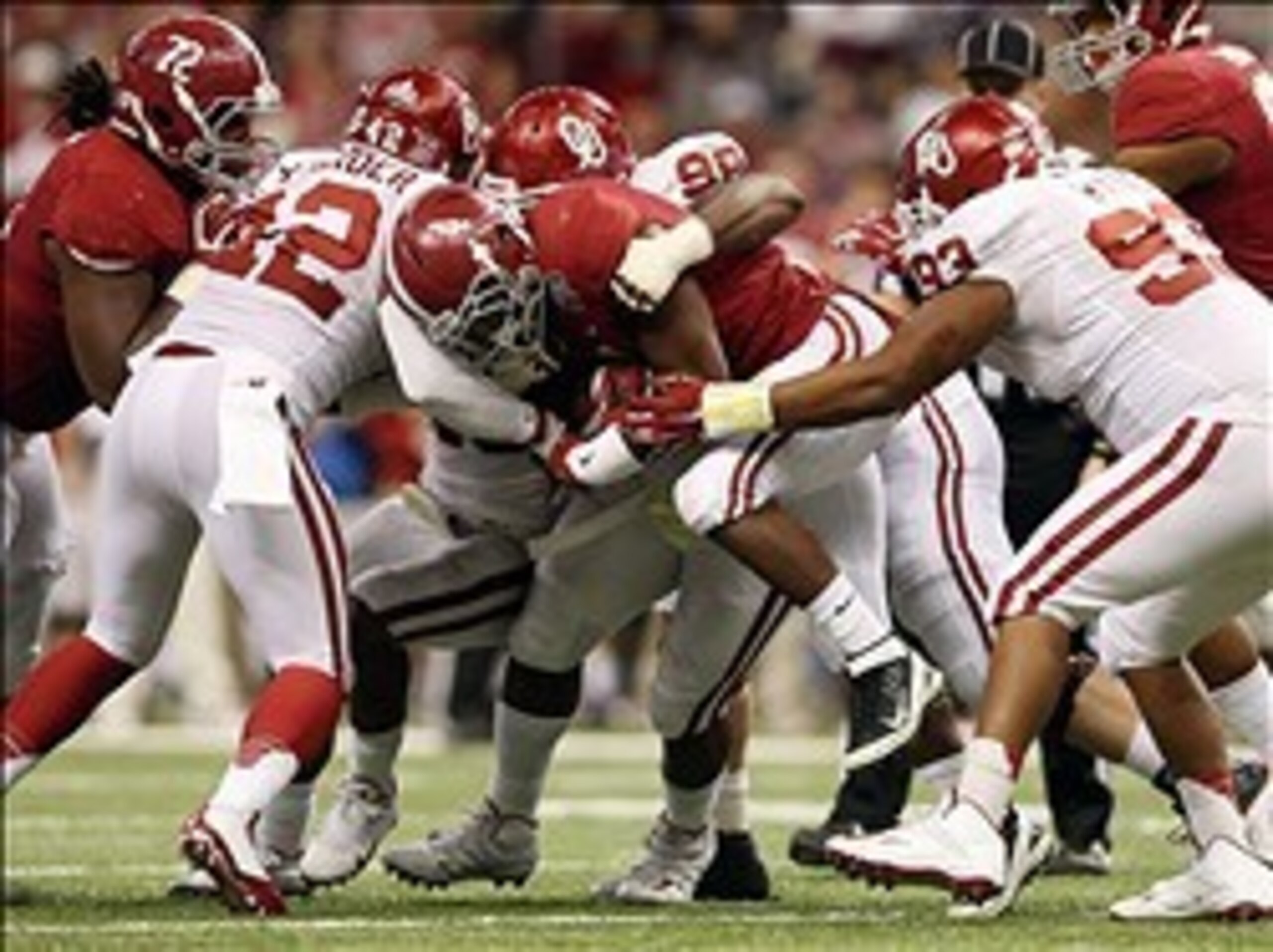 Oklahoma returns its entire starting defensive front seven in 2014.