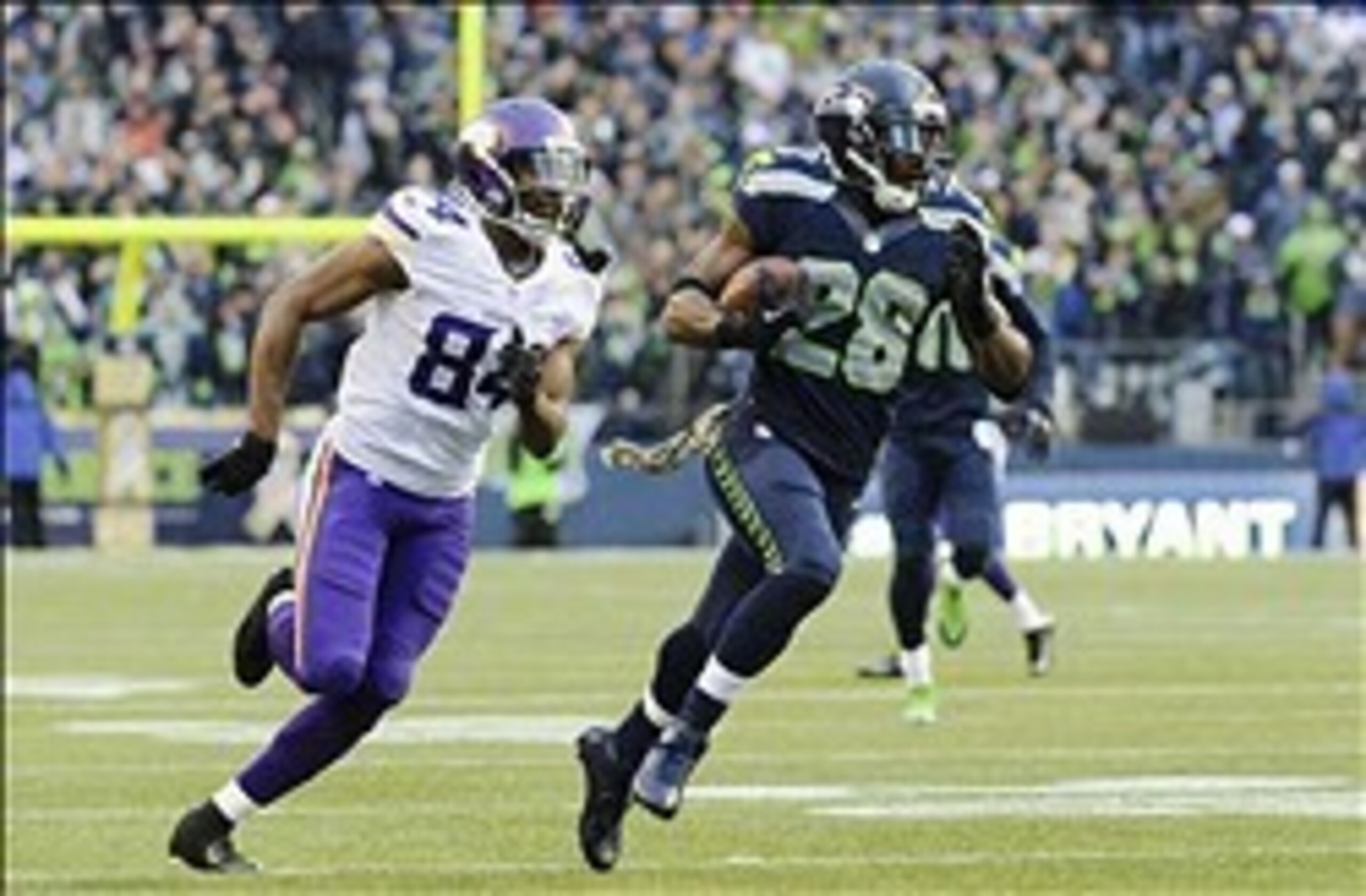Walter Thurmond returns this interception against the Vikings.