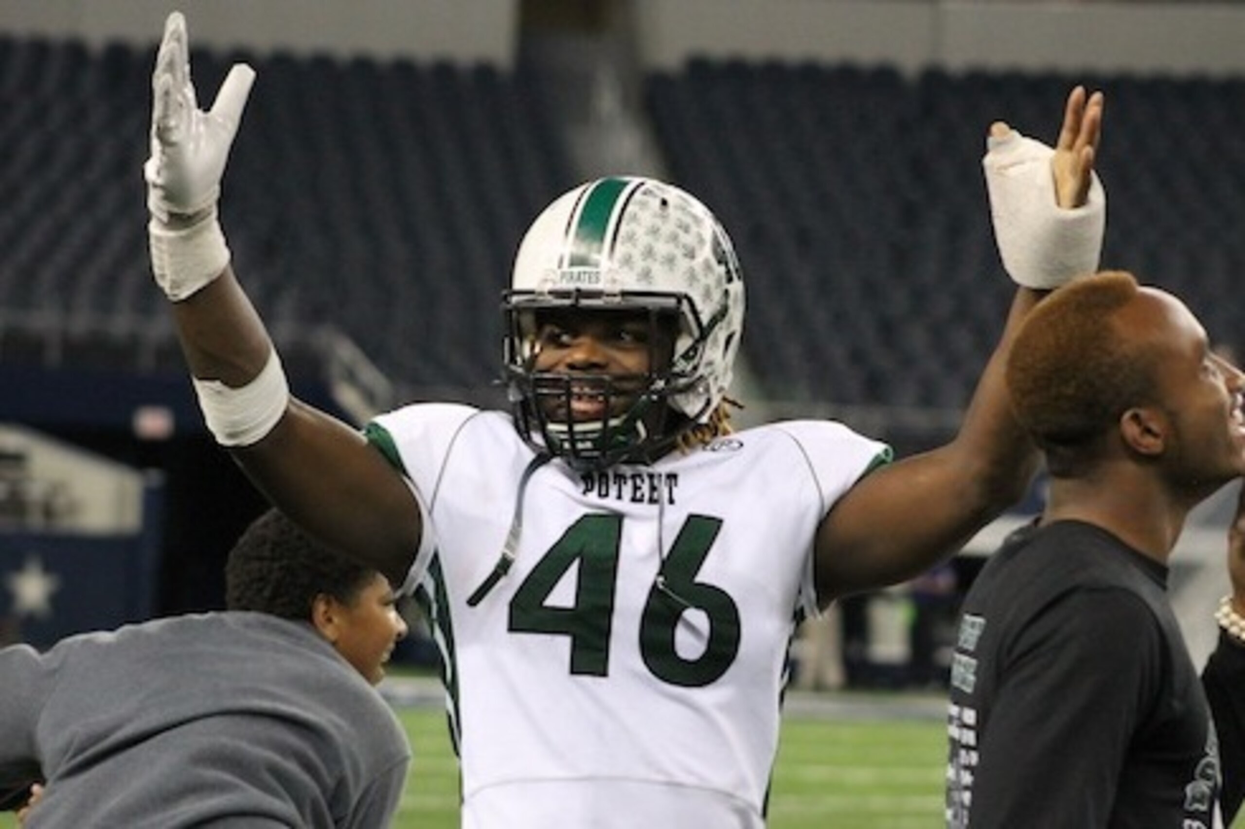 Texas star Malik Jefferson