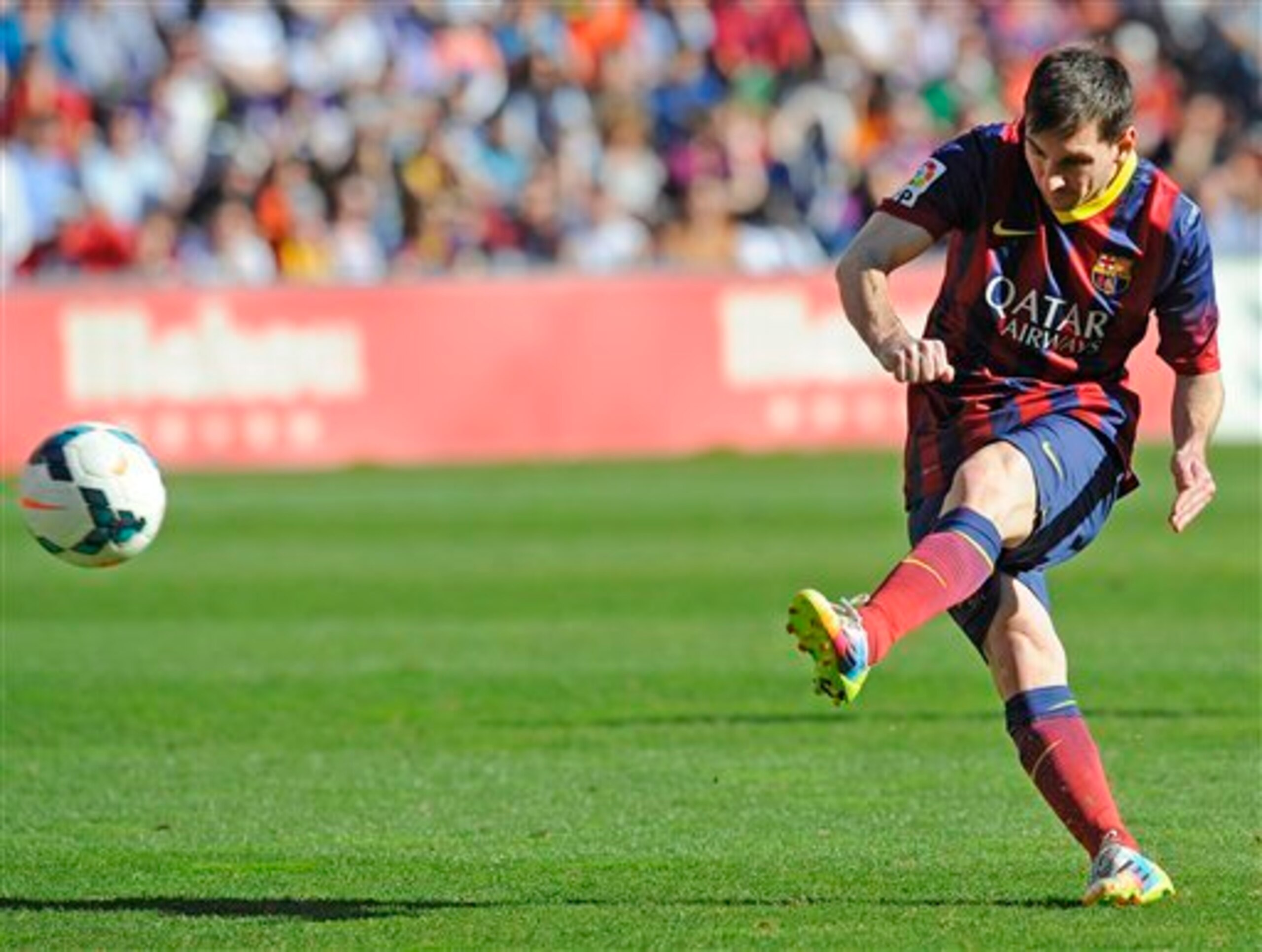 Manchester City will meet Lionel Messi's buyout clause.