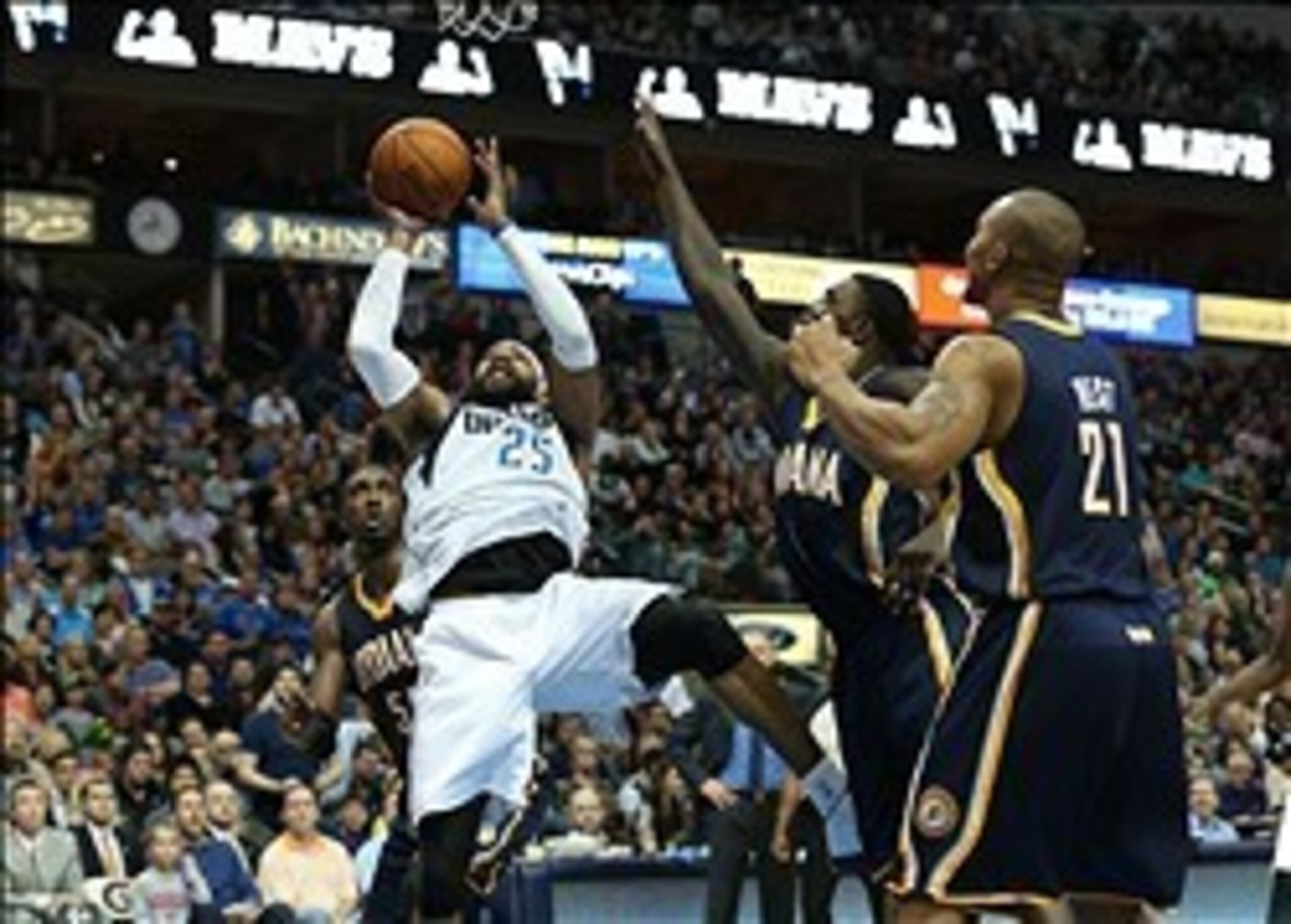 Vince Carter and the Dallas Mavericks swept the Pacers in the regular season. Vince Carter and the Dallas Mavericks swept the Pacers in the regular season.