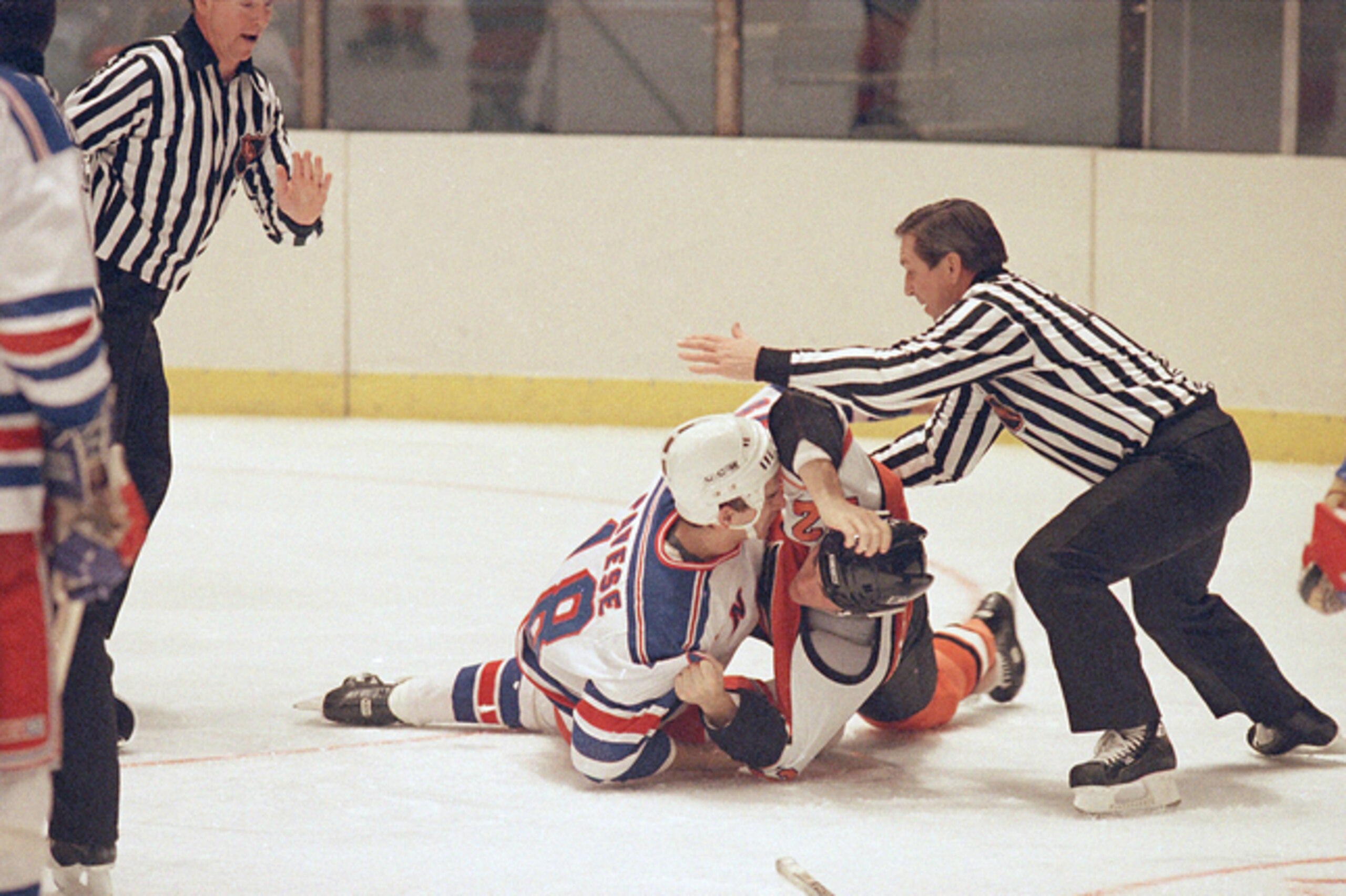 The Flyers ad Rangers battled hard in the 1986 playoffs.