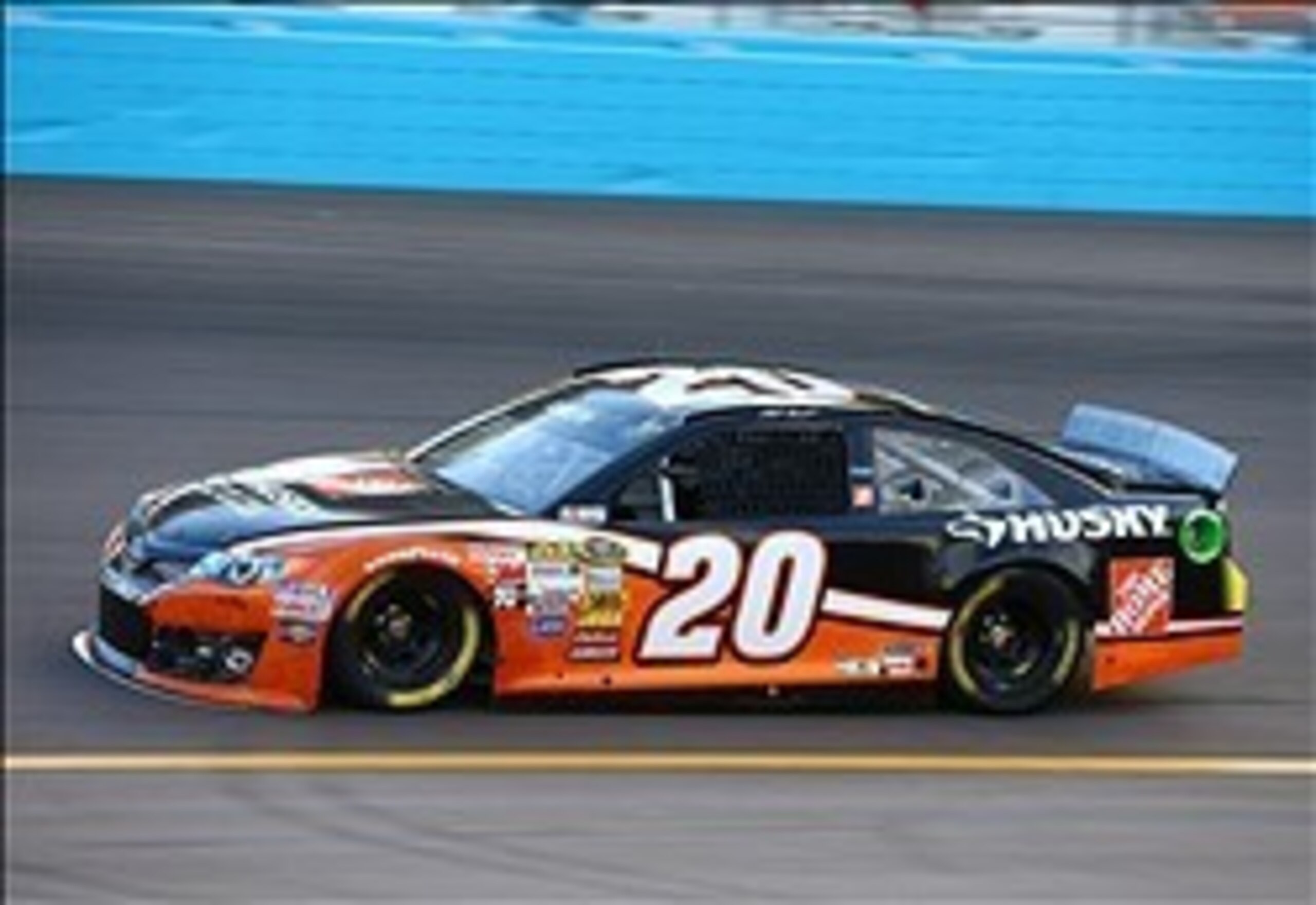 Matt Kenseth still hopes to recapture the magic his No. 20 team enjoyed last season.