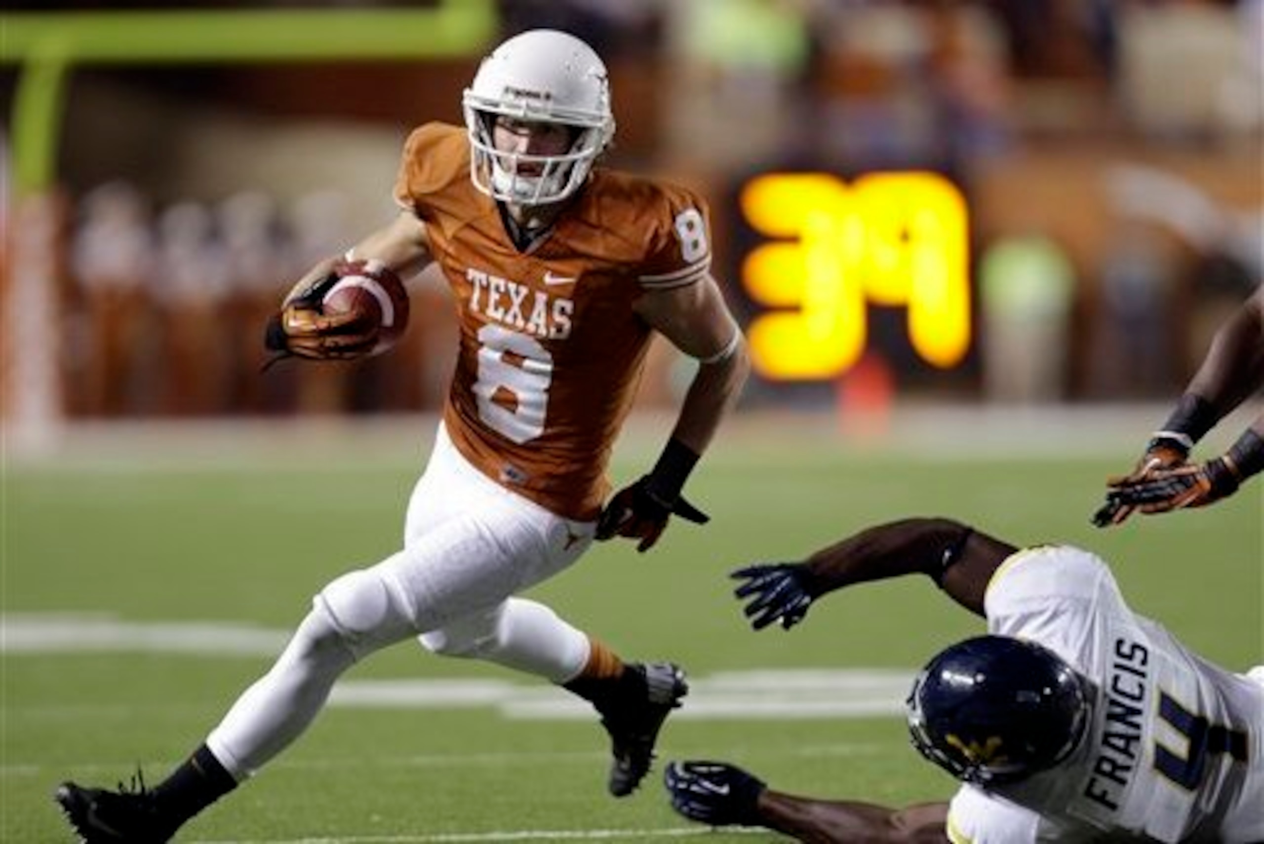Jaxon Shipley is among several Longhorns looking to bounce back from a disappointing season.