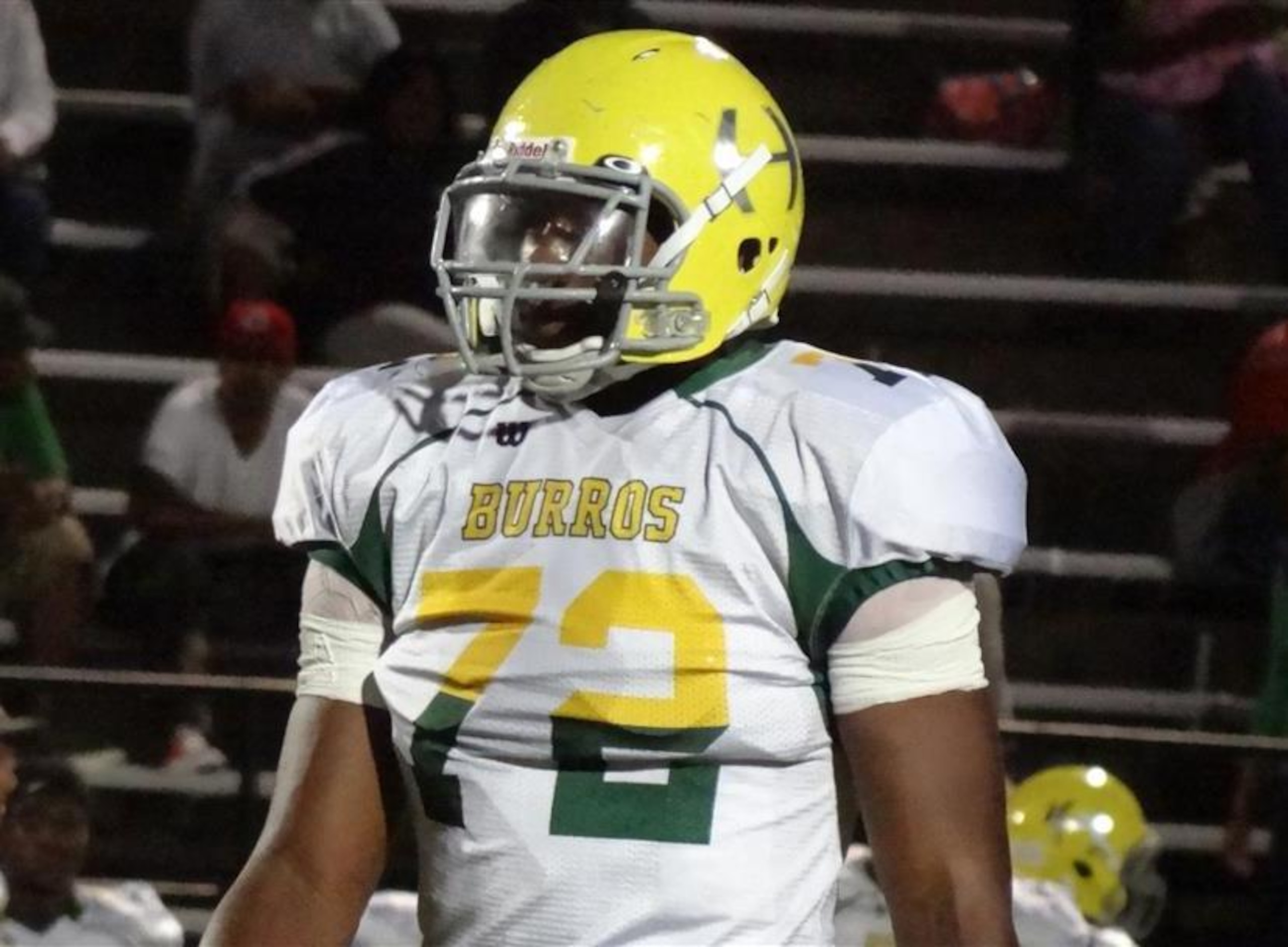 Defensive end Kyle Phillips