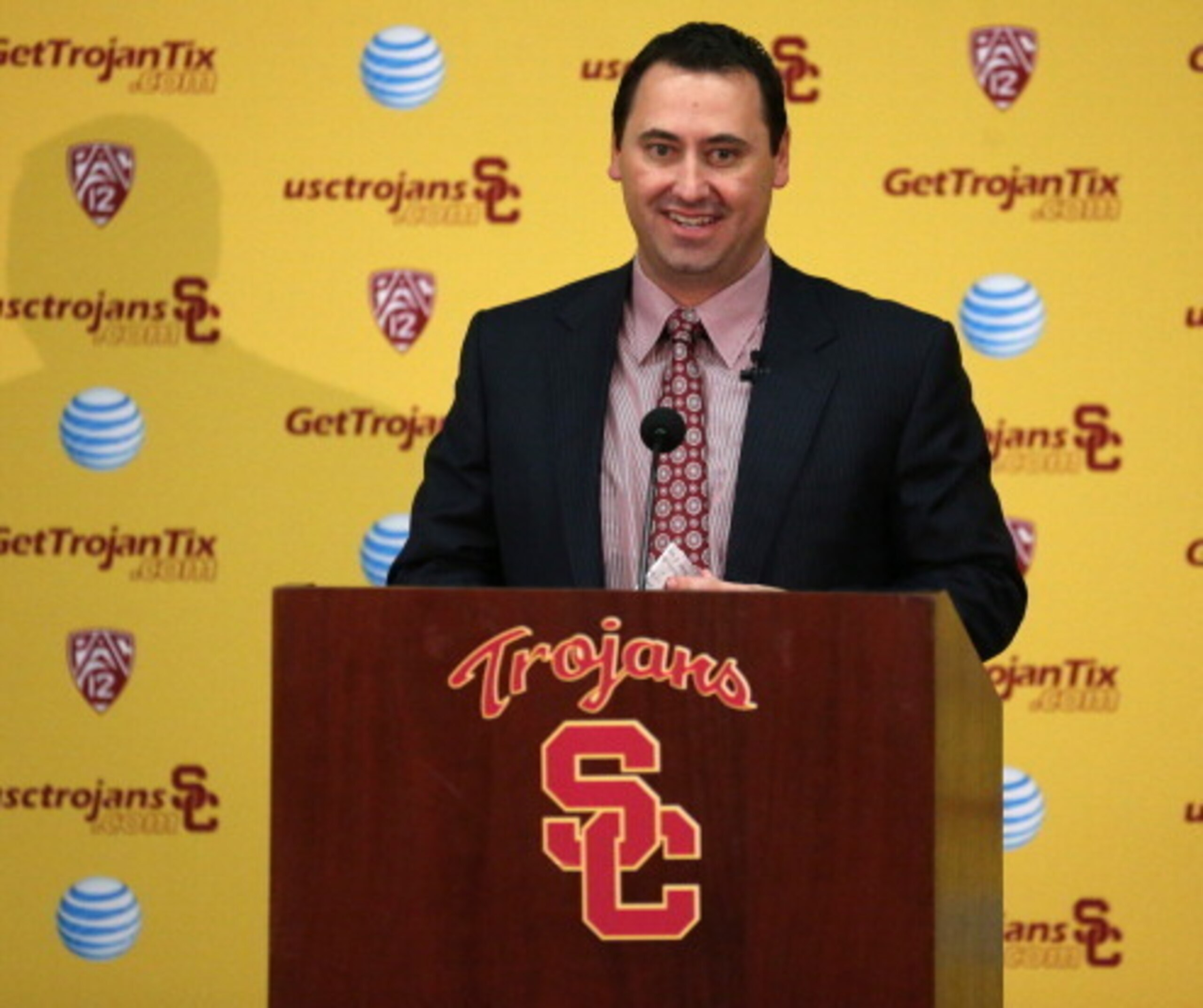 Head coach Steve Sarkisian Head coach Steve Sarkisian