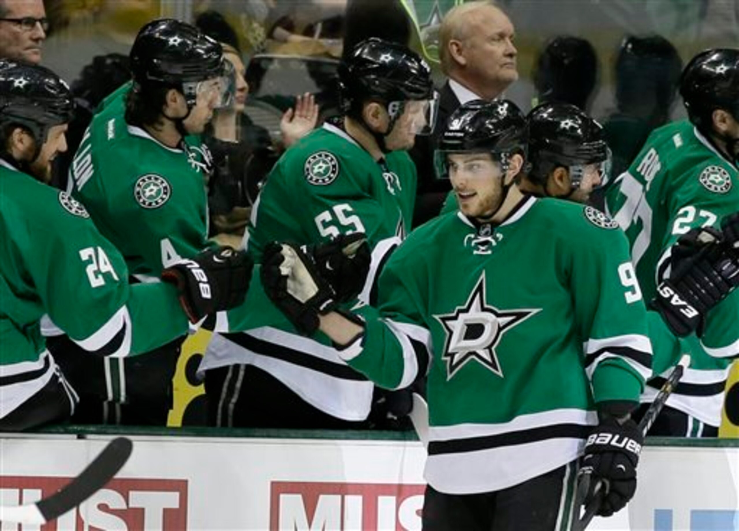 Tyler Seguin celebrates a goal.