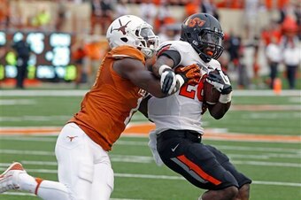 Texas DE Shiro Davis
