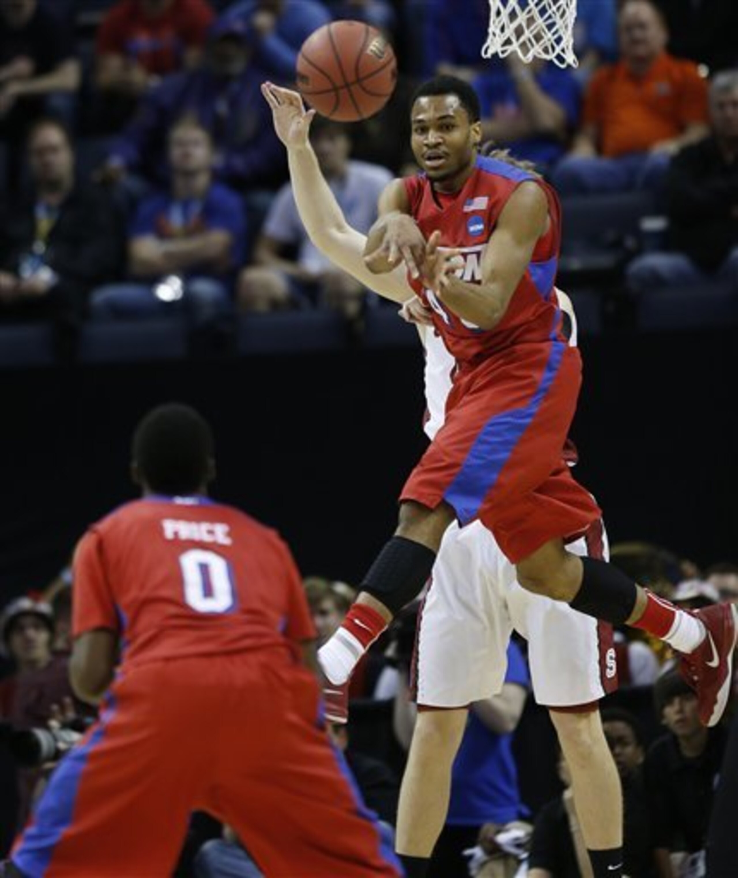 Former Hoya Vee Sanford has been key in Dayton's run to the Elite Eight