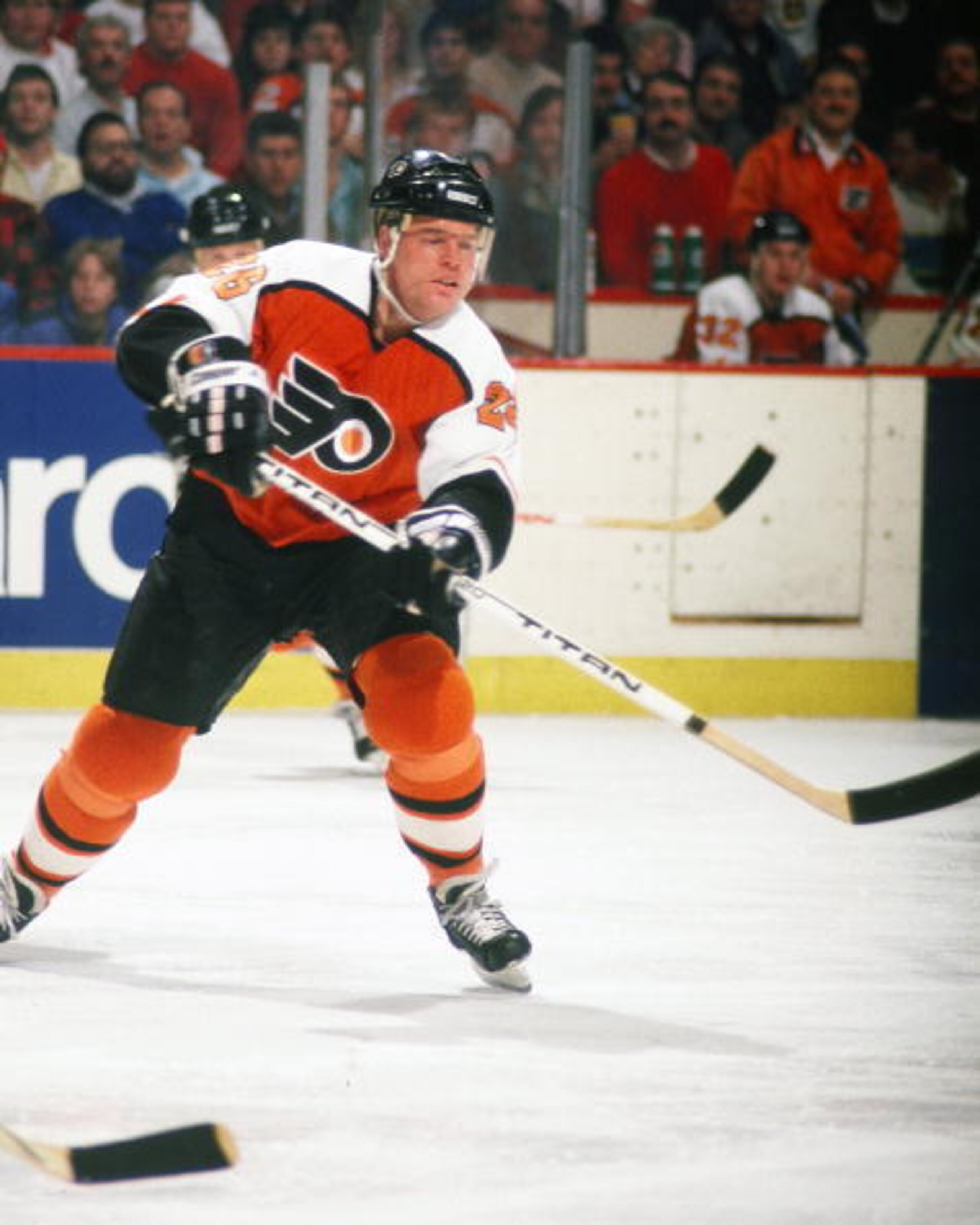 The Flyers got past the Penguins in their first ever playoff matchup in 1989.