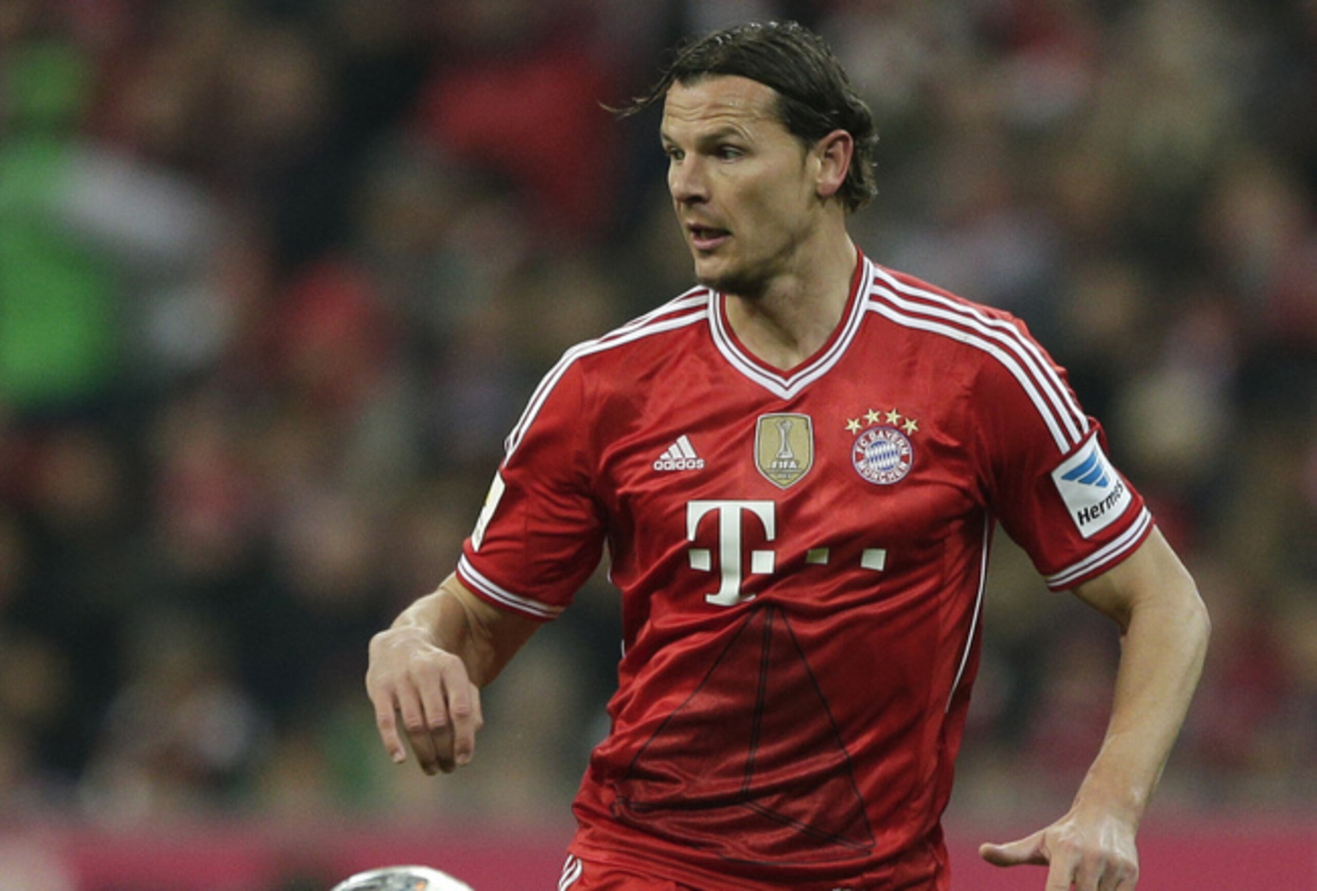 Daniel van Buyten will likely replace the suspended Dante.
